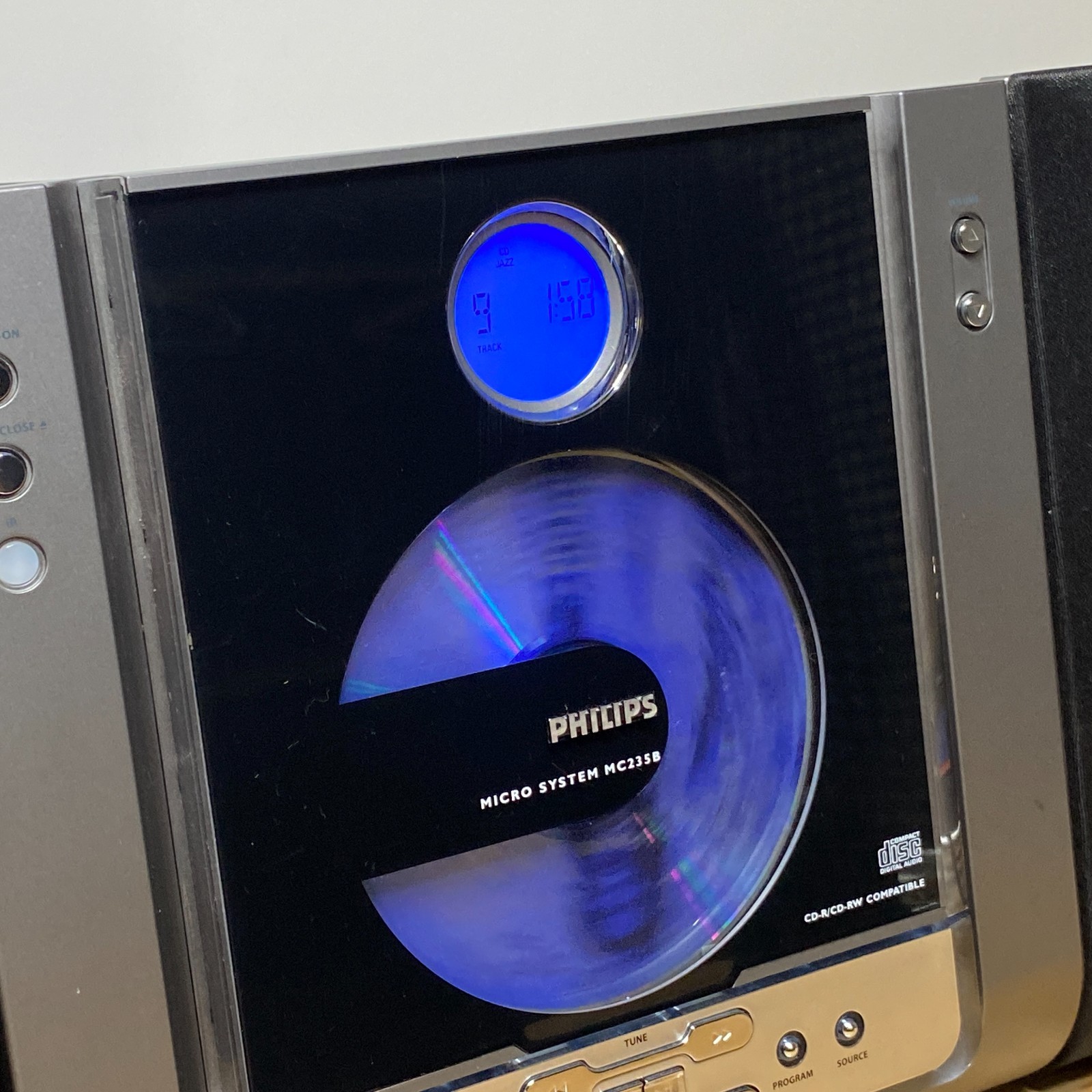 Philips MC235B/37 Micro Shelf Stereo System CD AM/FM w/ Speakers Tested Works