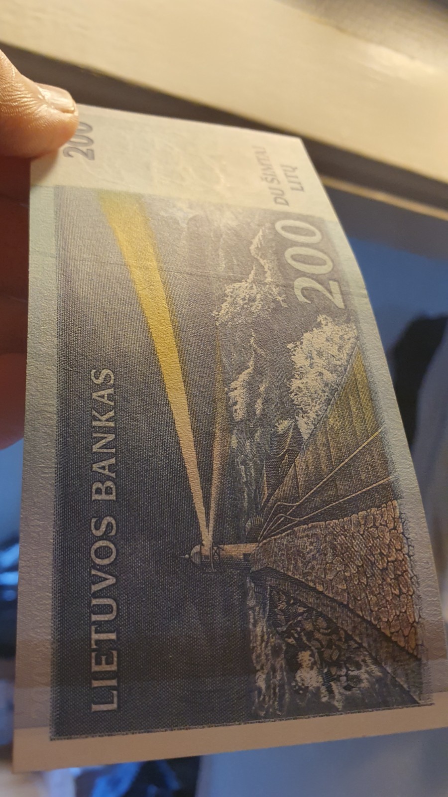 LITHUANIA 200 litu 1997, P-63, aUNC