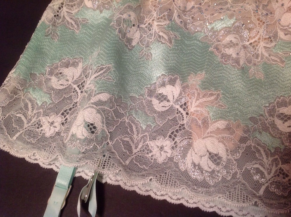 Victorias Secret Seduction Lace Garter Skirt Mint Green Crystals Ltd Ed $48 SML
