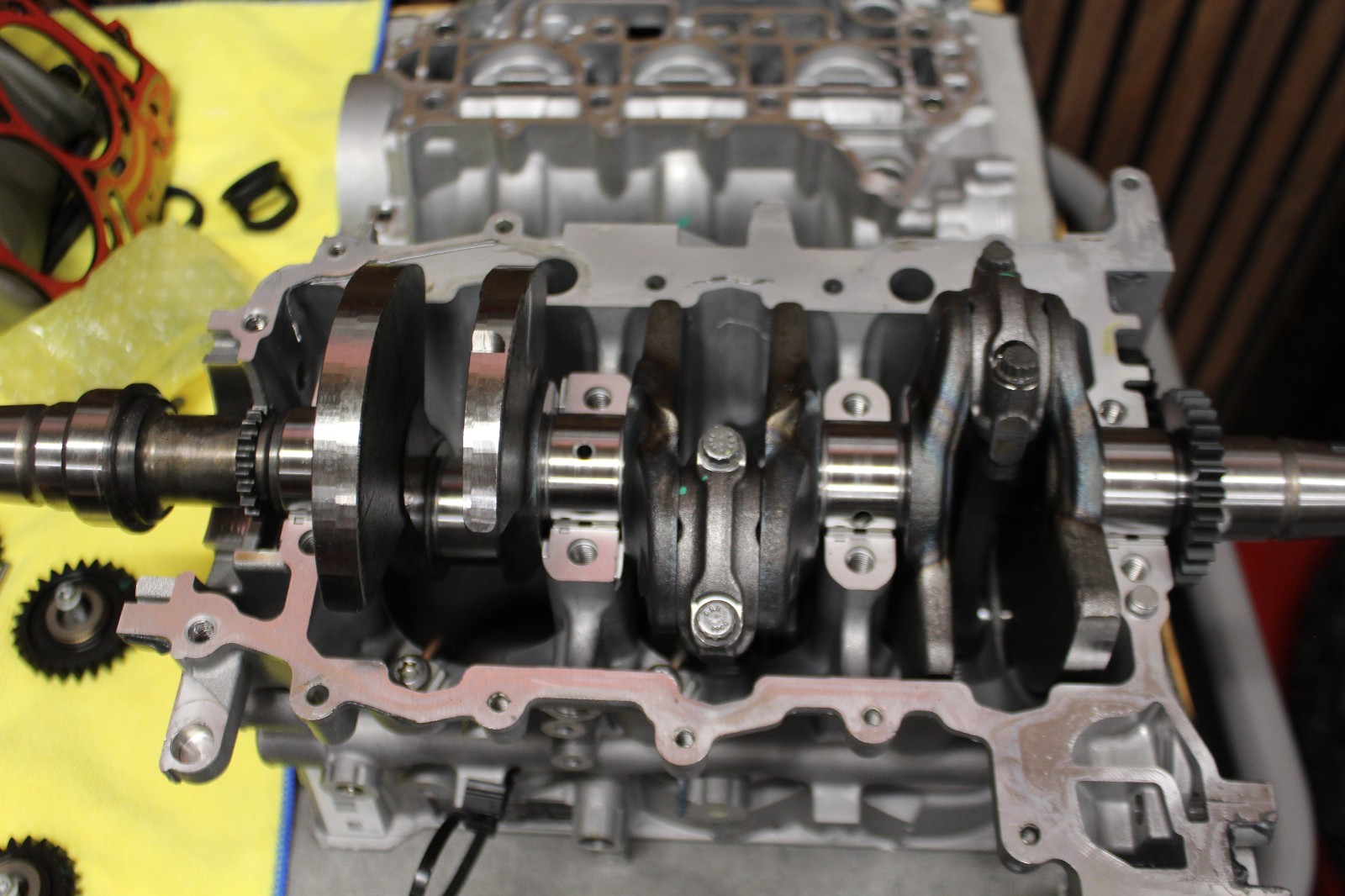 Crankshaft, Connecting Rods, Pistons, 2017 Can-Am Maverick X3 Turbo R