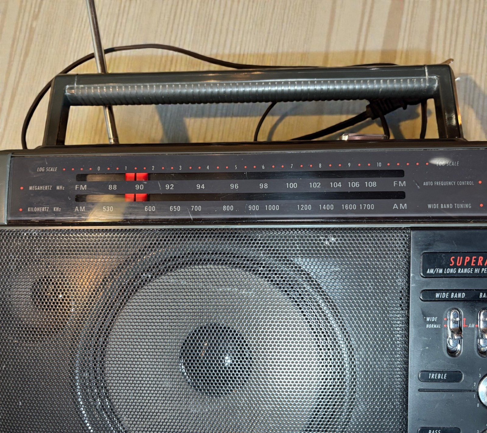 General Electric Superadio Series III 7-2887A AM/FM Works & Sounds Great