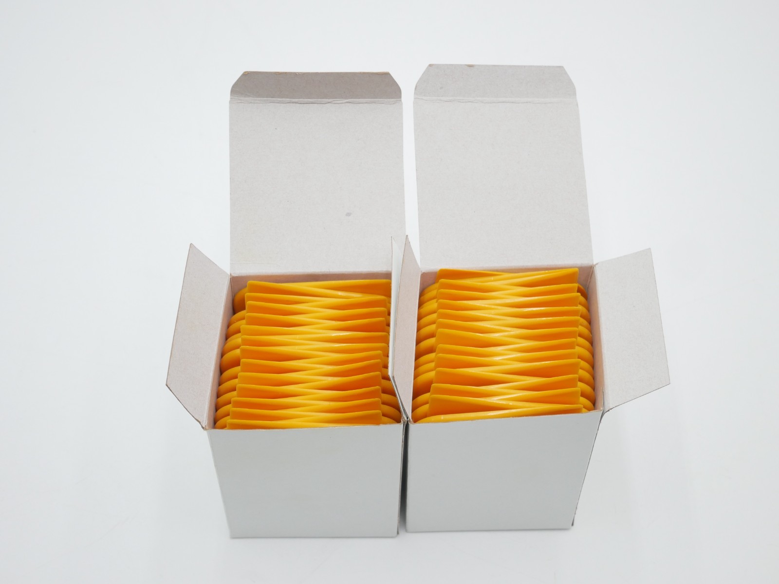 4" Reusable Yellow Plastic Spreaders (50-Pack) for Auto Body Filler