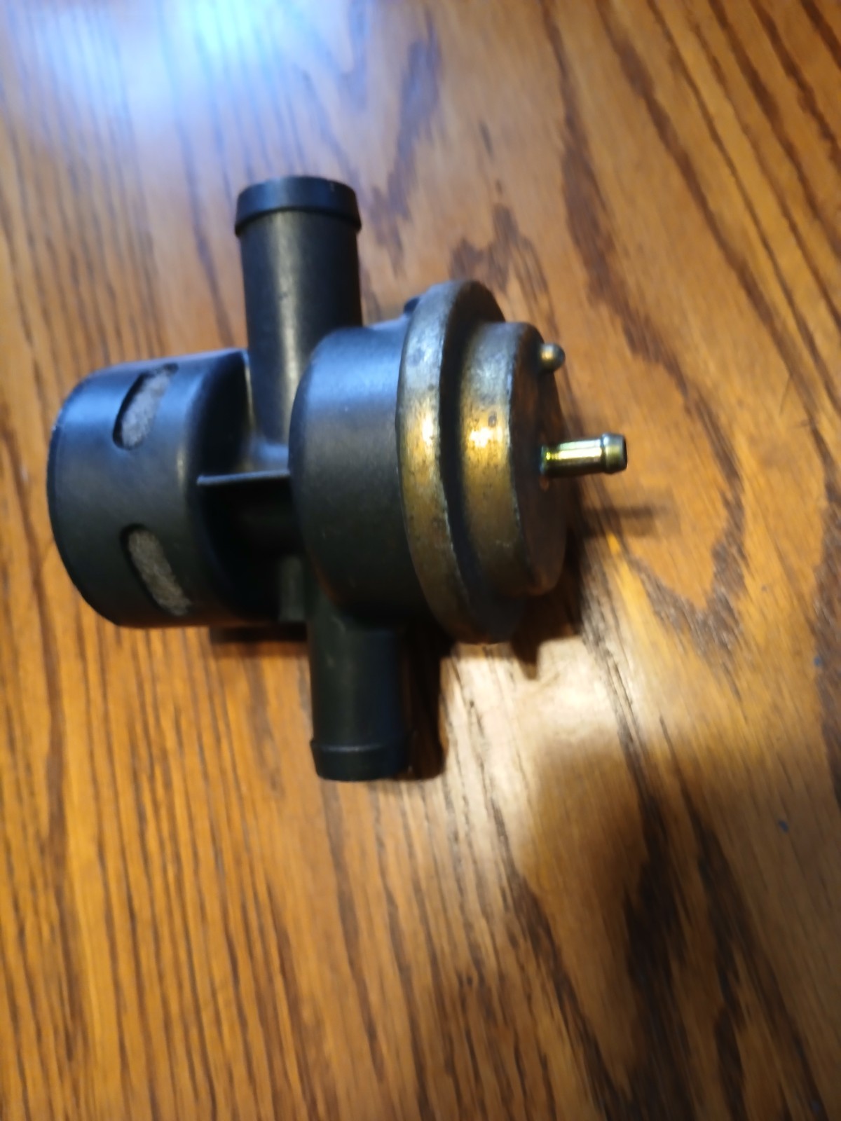 E1TE-9B289-GA FORD OEM Used Smog Pump Bypass Diverter Valve