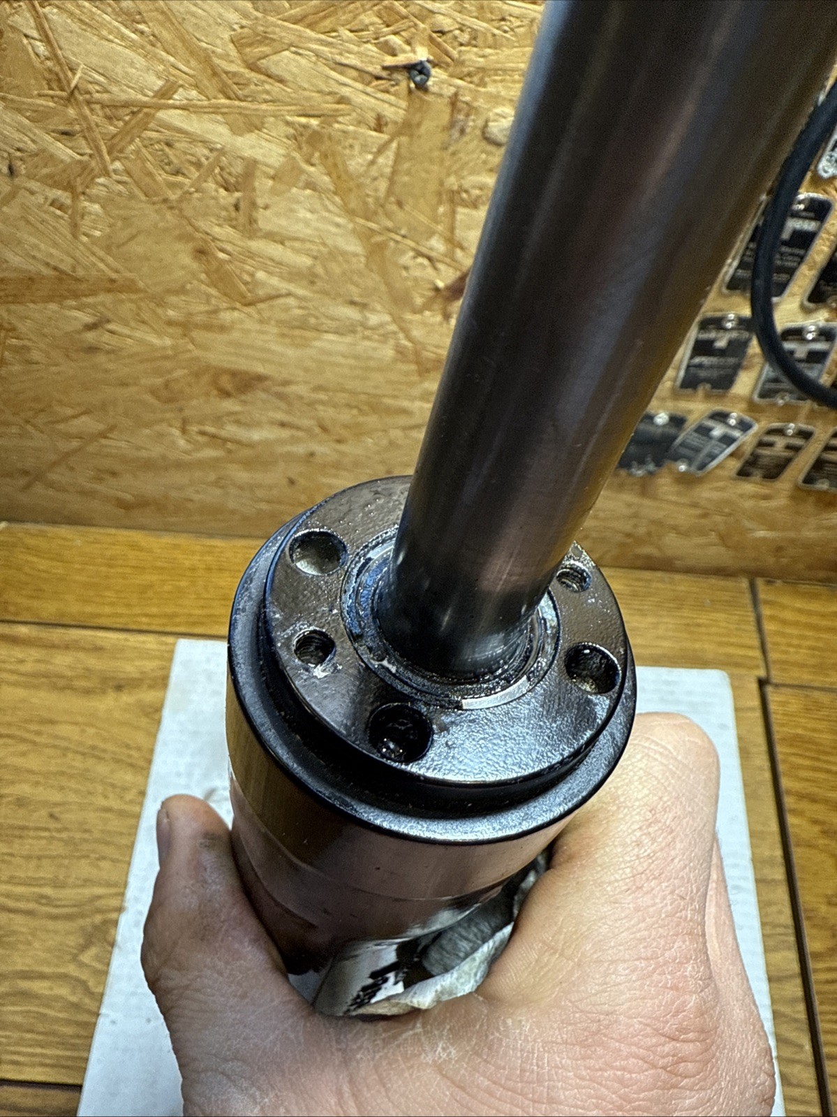 Mercruiser trim cylinders 815935-1/815954-1