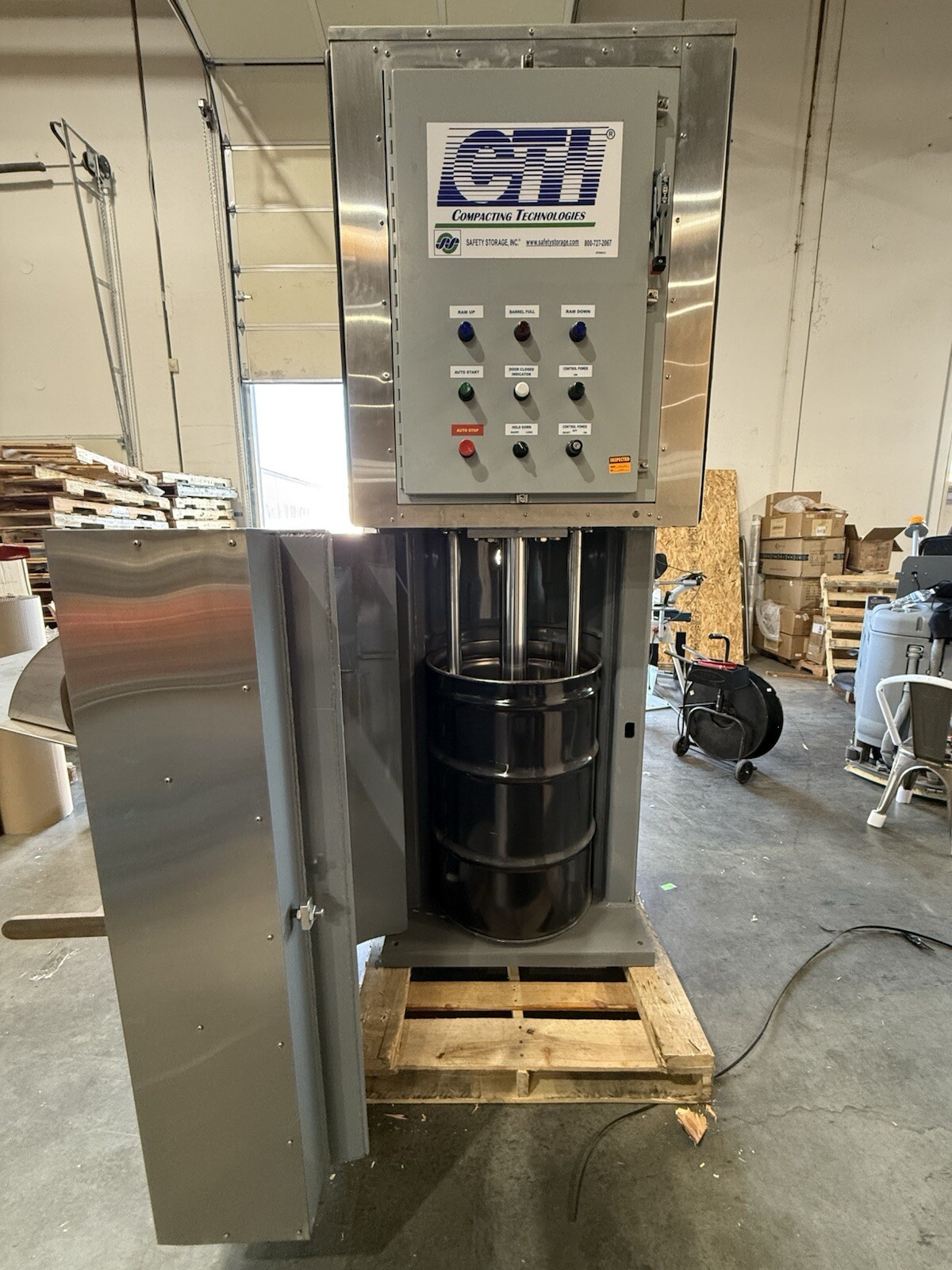 CTI 8560 In drum hazardous material compactor 55 Gallon Drum Compactor