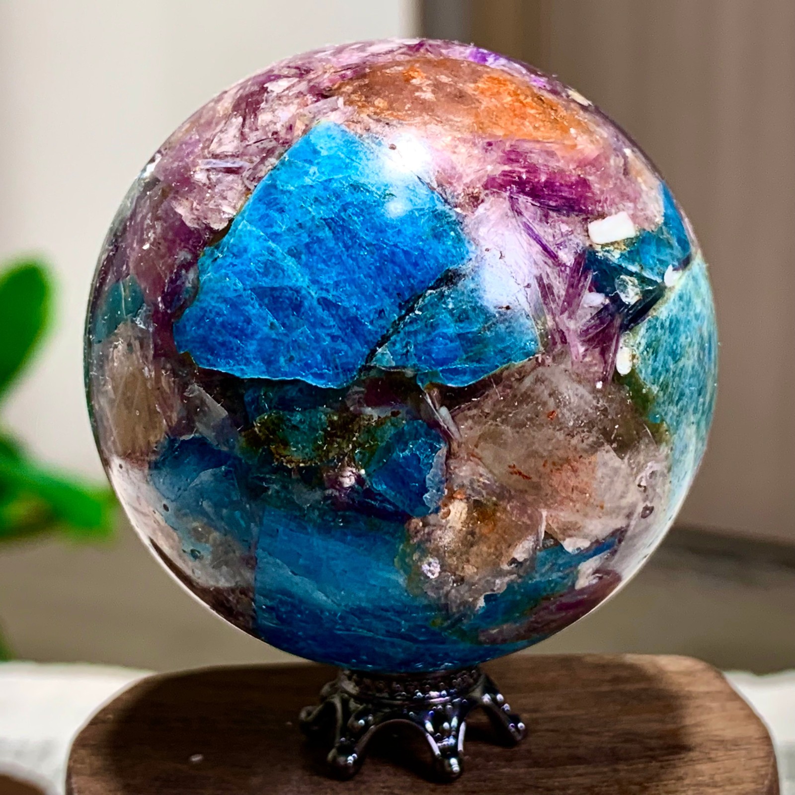 155G Natural Blue Aptite +Sun Stone purple lepidolite Sphere mineral sample