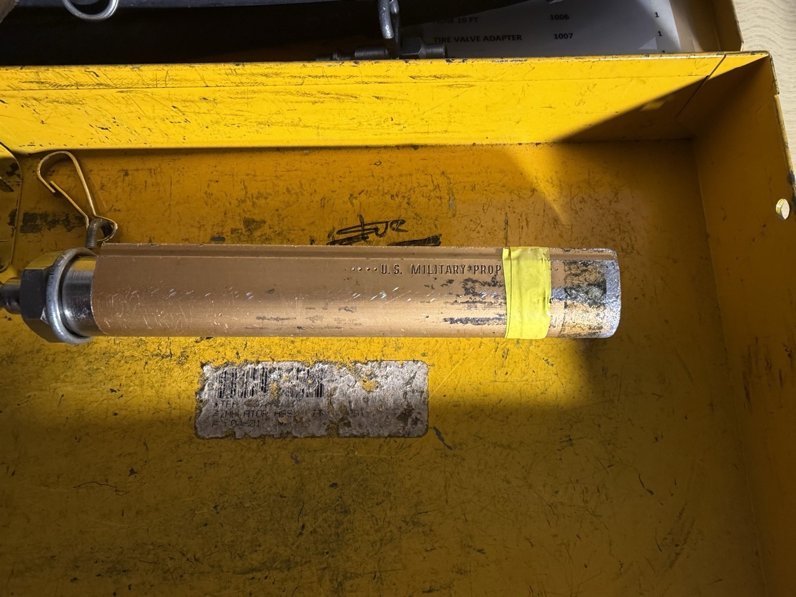 Milton 1065 Inflator Kit Military M85352/1 81349 aviation pressure gauge