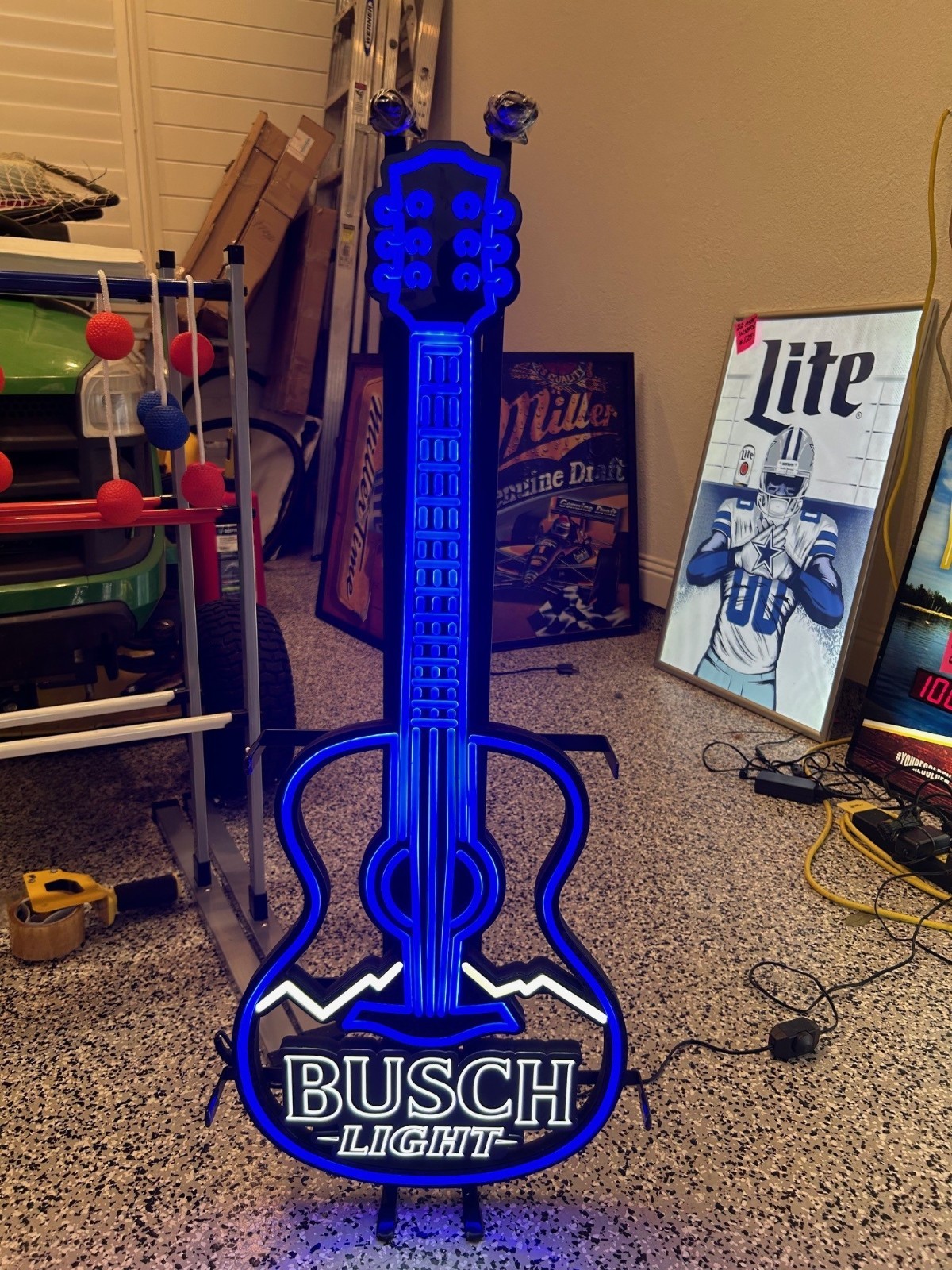BUSCH LIGHT GUITAR LED BEER BAR SIGN MAN CAVE GARAGE DECOR LIGHT NEW LARGE 40'