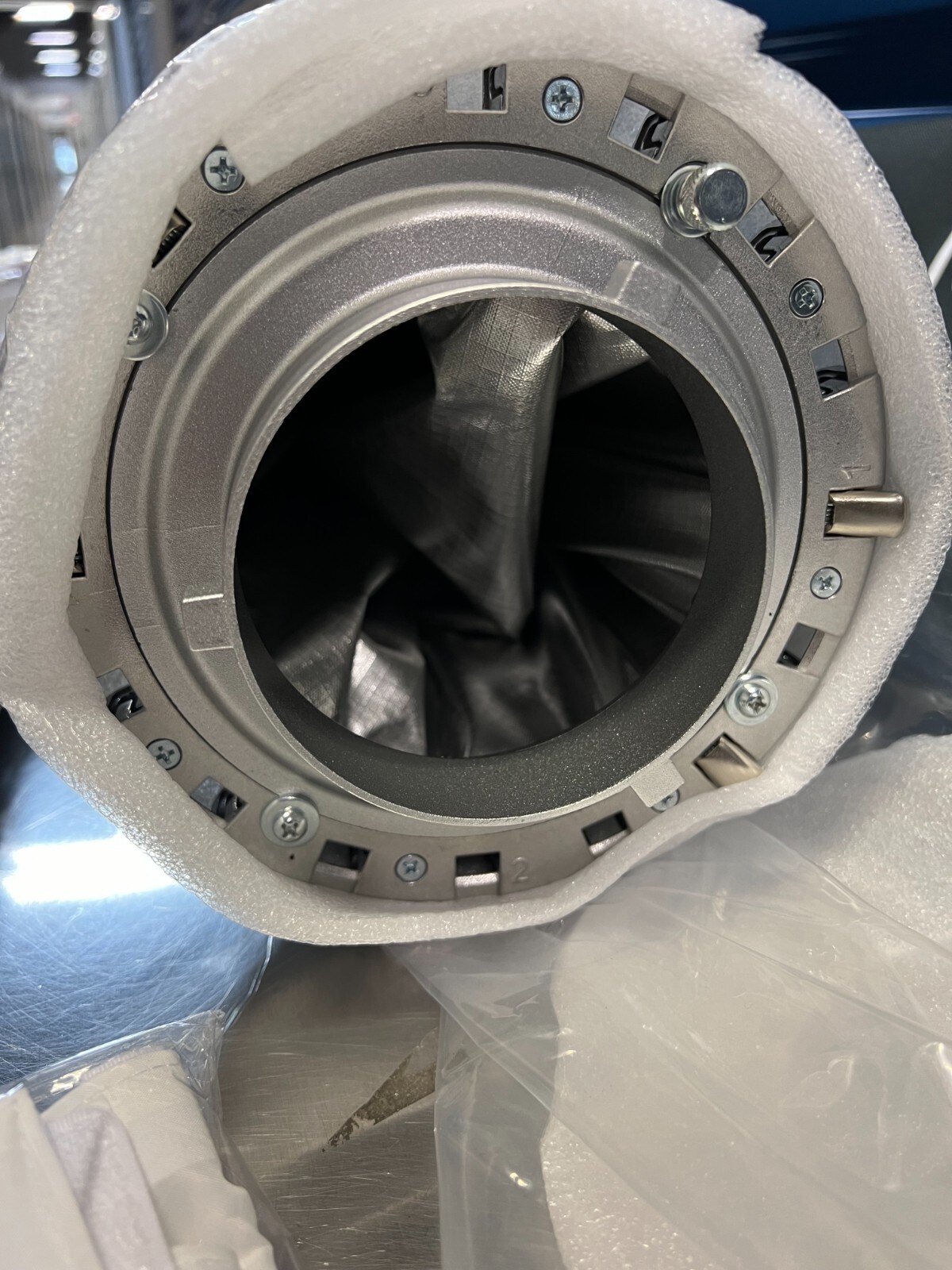 NEEWER 24''x35'' Quick Setup Foldable Rectangular Strip Softbox Bowens Mount