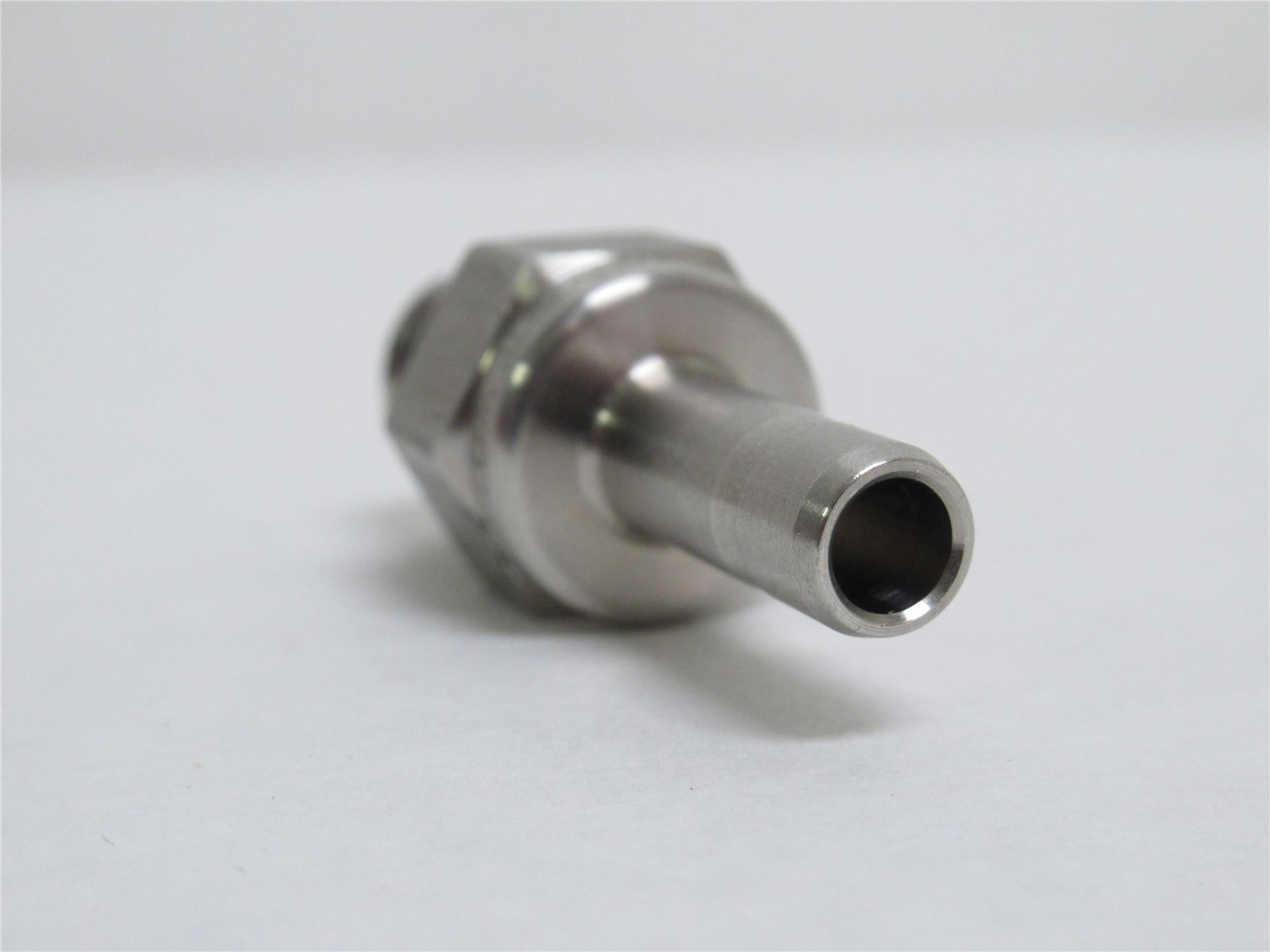 231323 New-No Box; Swagelok SS-4-TA-1-4ST Male Tube Adapter; SS-316; Size: 1/4"