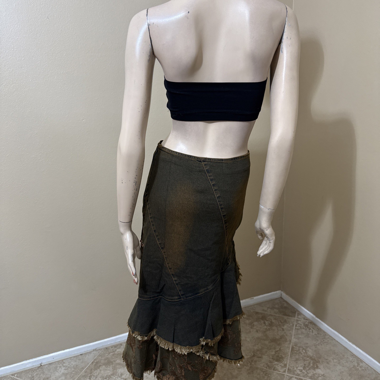 Women’s Brown Denim Cotton Stretch Boho Beaded Lace Zip Size M(6-8) Skirt 3716