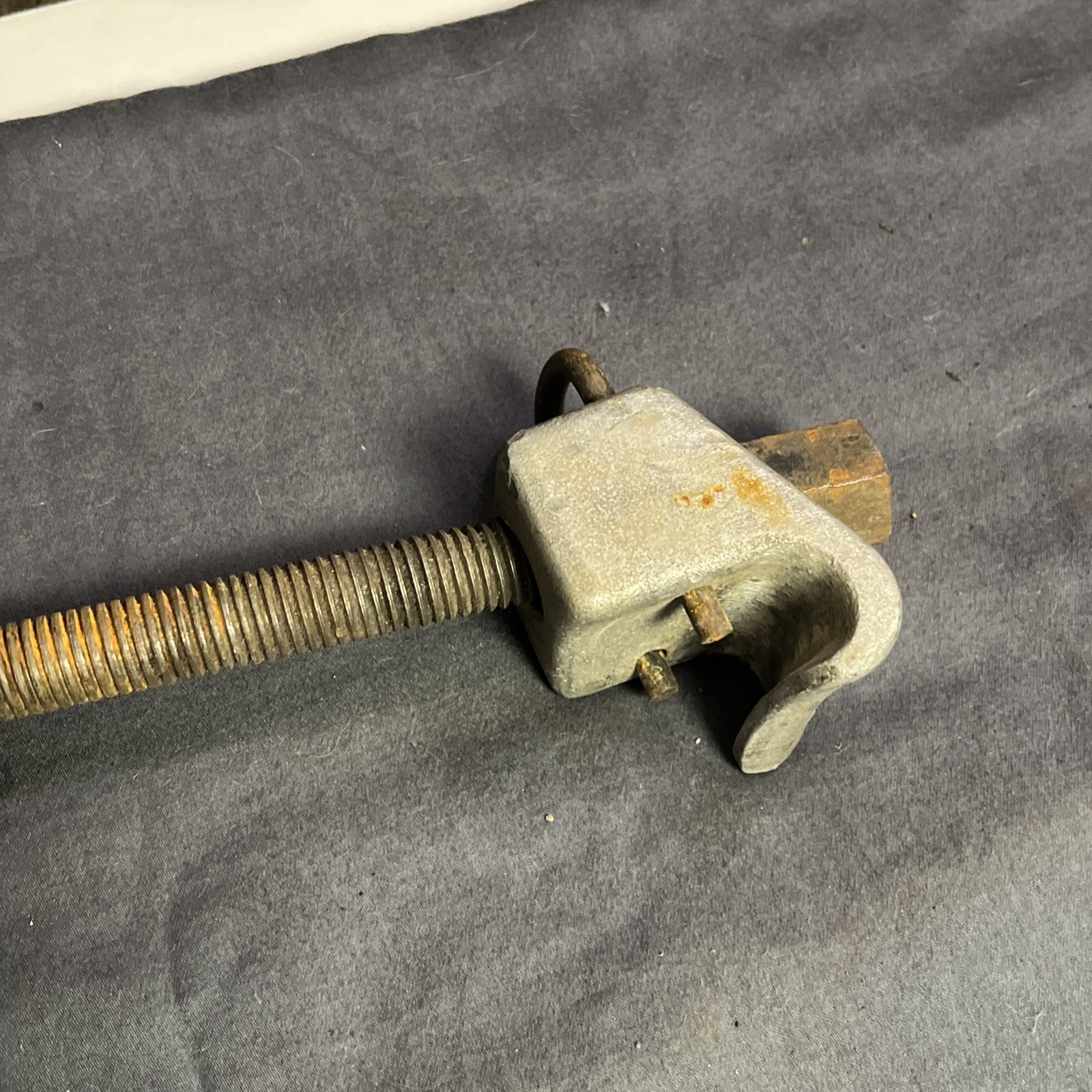 2PC Coil Spring Strut Compressor Shock Clamp Remover