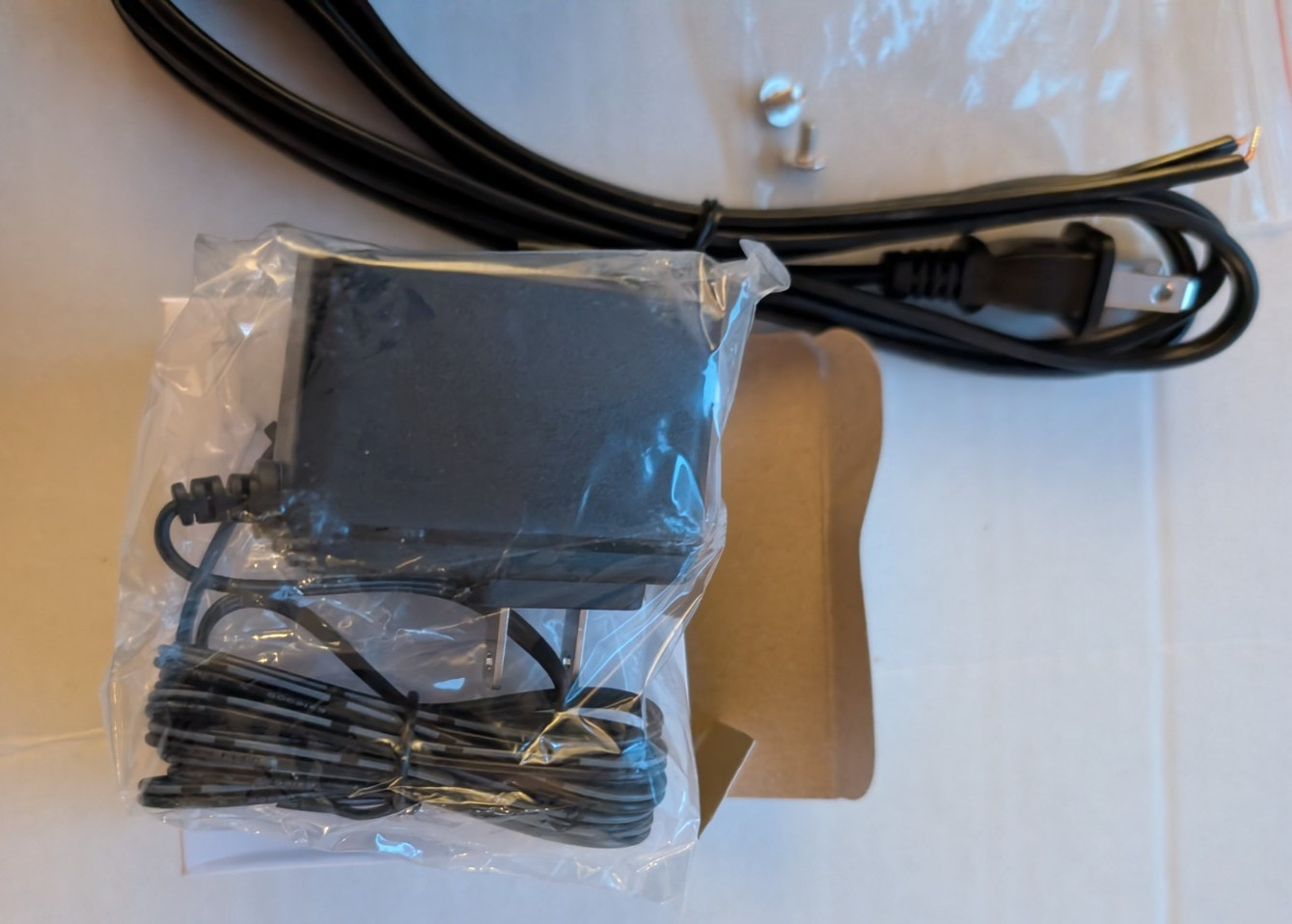 Sure-Fi Portable Access Kit Wiegand DS004 Controller and Remote HID ThinLine II