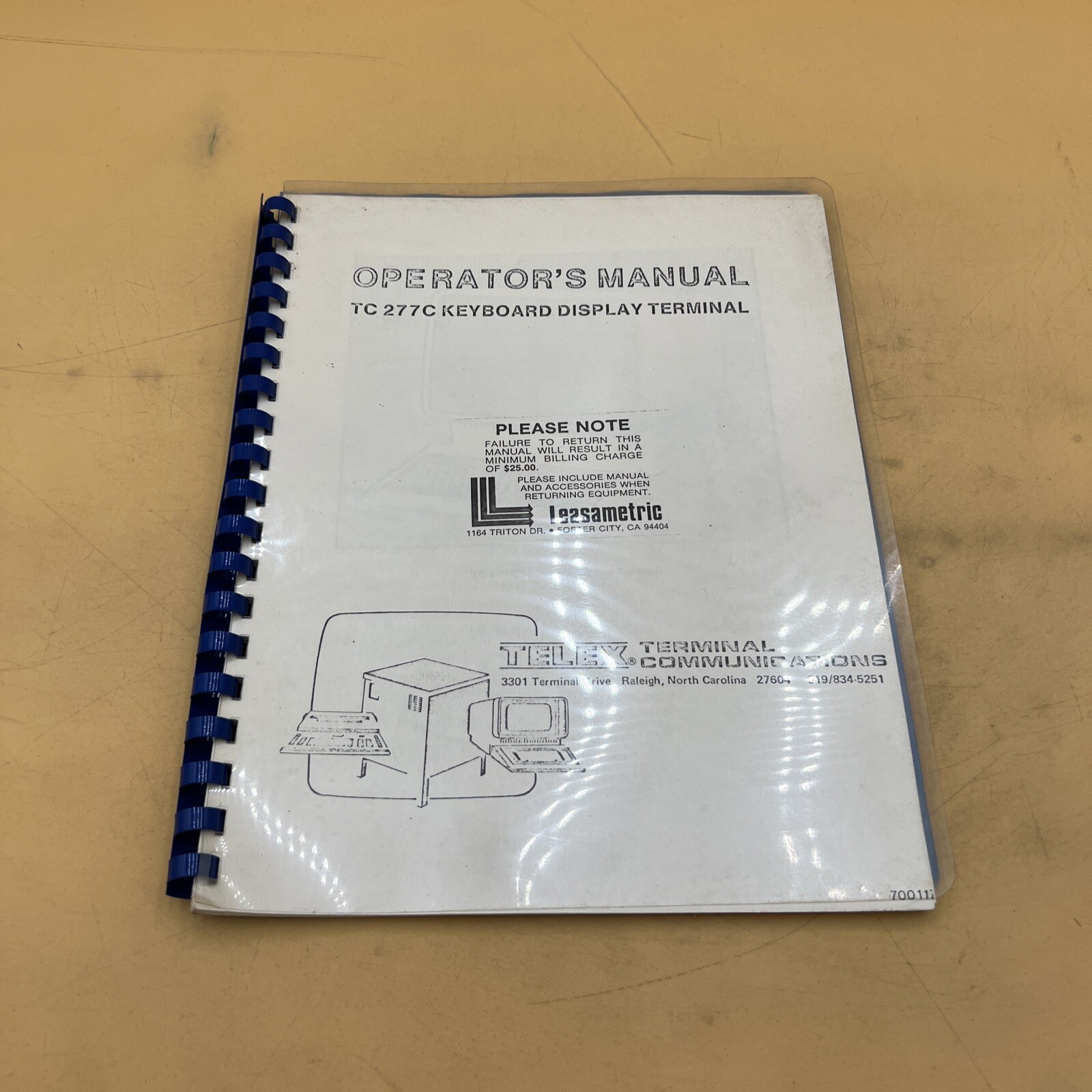 Telex Terminal Communications TC 277C Keyboard Display Terminal Operators Manual