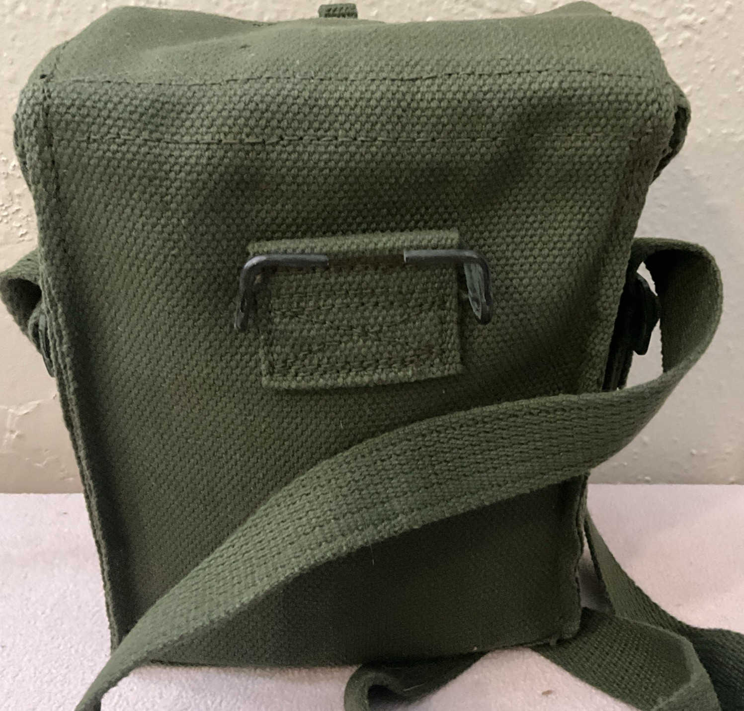 Era Vietnam , Vintage First Aid Kit 1953