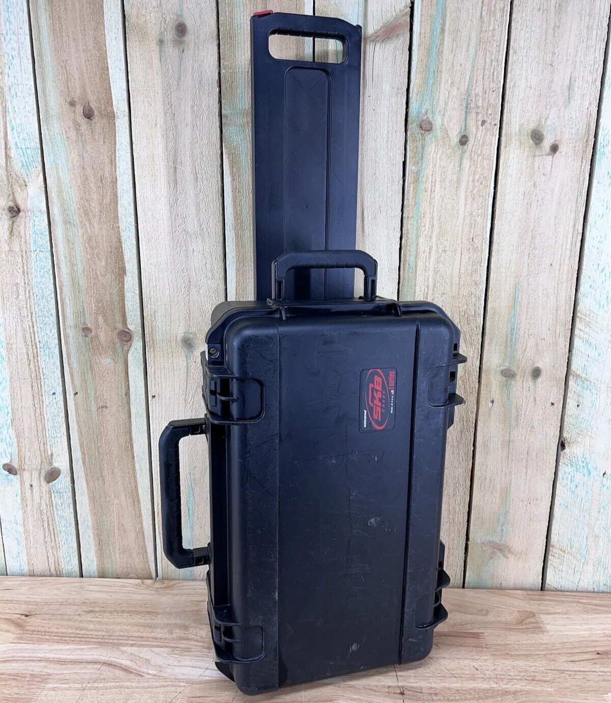 SKB 3I2011-8 iSeries Waterproof Utility Case Handheld Black Good Condition AB