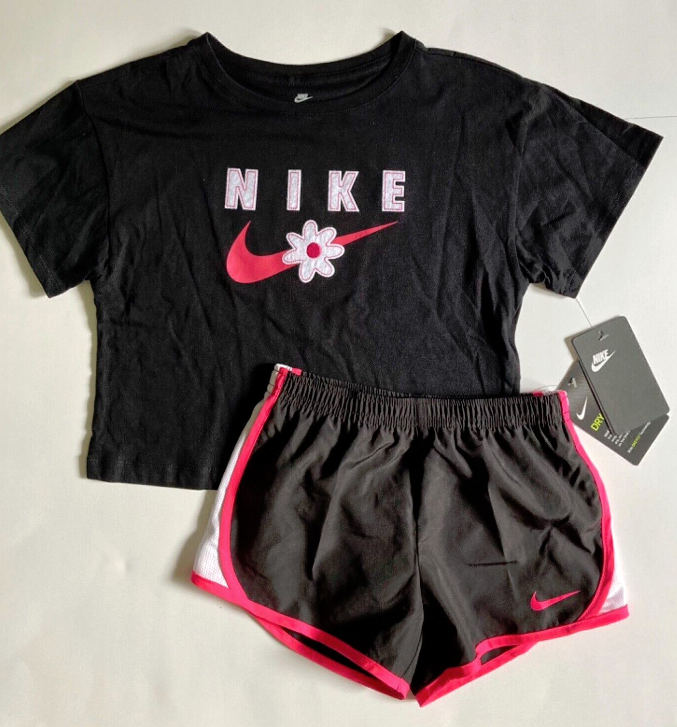 NIKE Girls 2pc shorts Set T-shirt Athletic Shorts 2 piece 2T 3T 4T 5 6 6X Pink