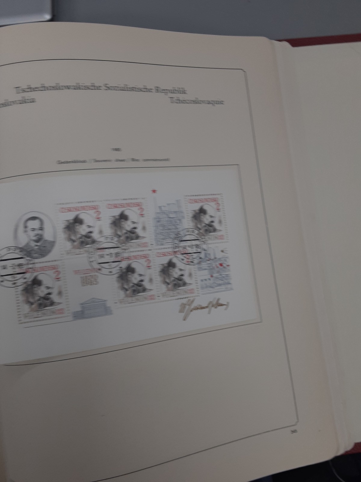 1968-1987 Czechoslovakia Soviet Socialist Republic Abria Album 1,000 + stamps