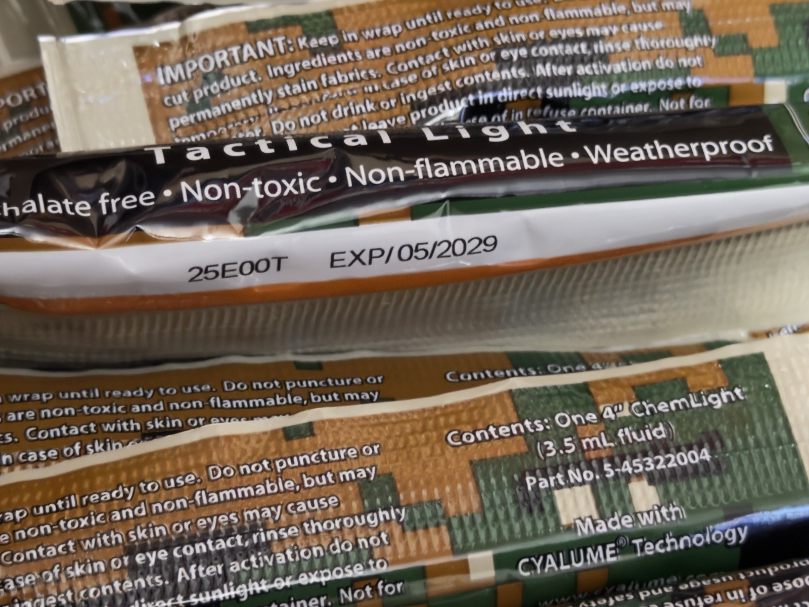 100 Cyalume Chemlight Glow Stick 4" 6 HR-ORANGE CAMPING-SAFETY