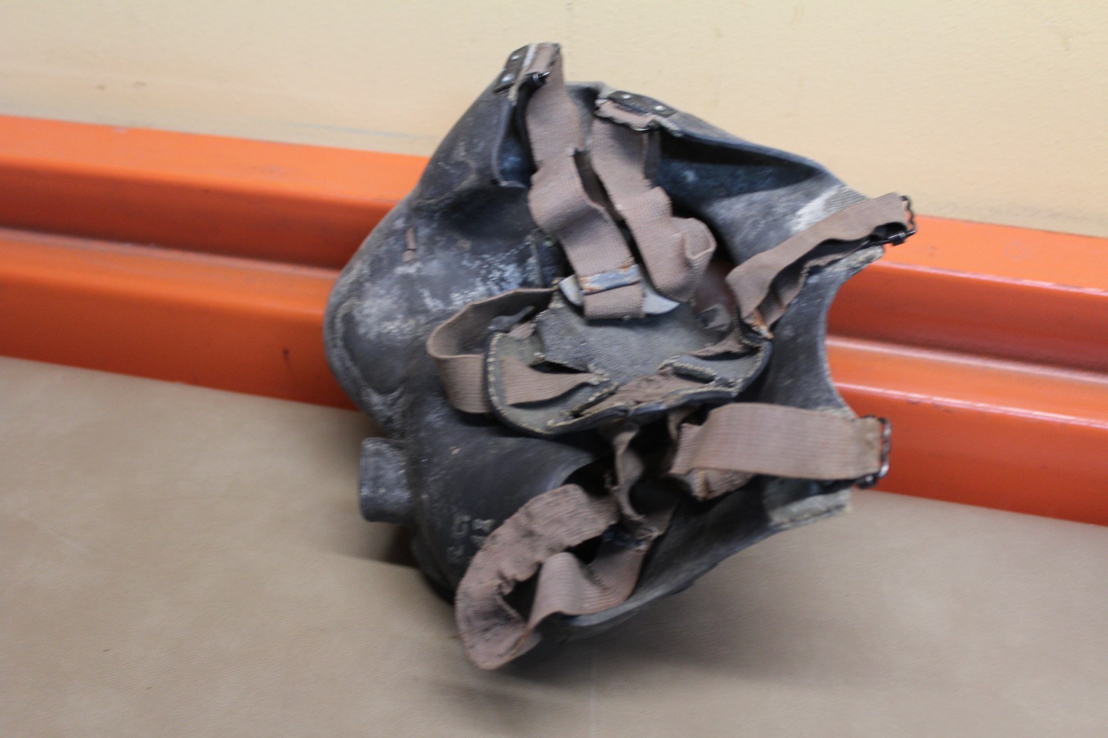 WW2 1941 L & BRC Rubber Gas Mask