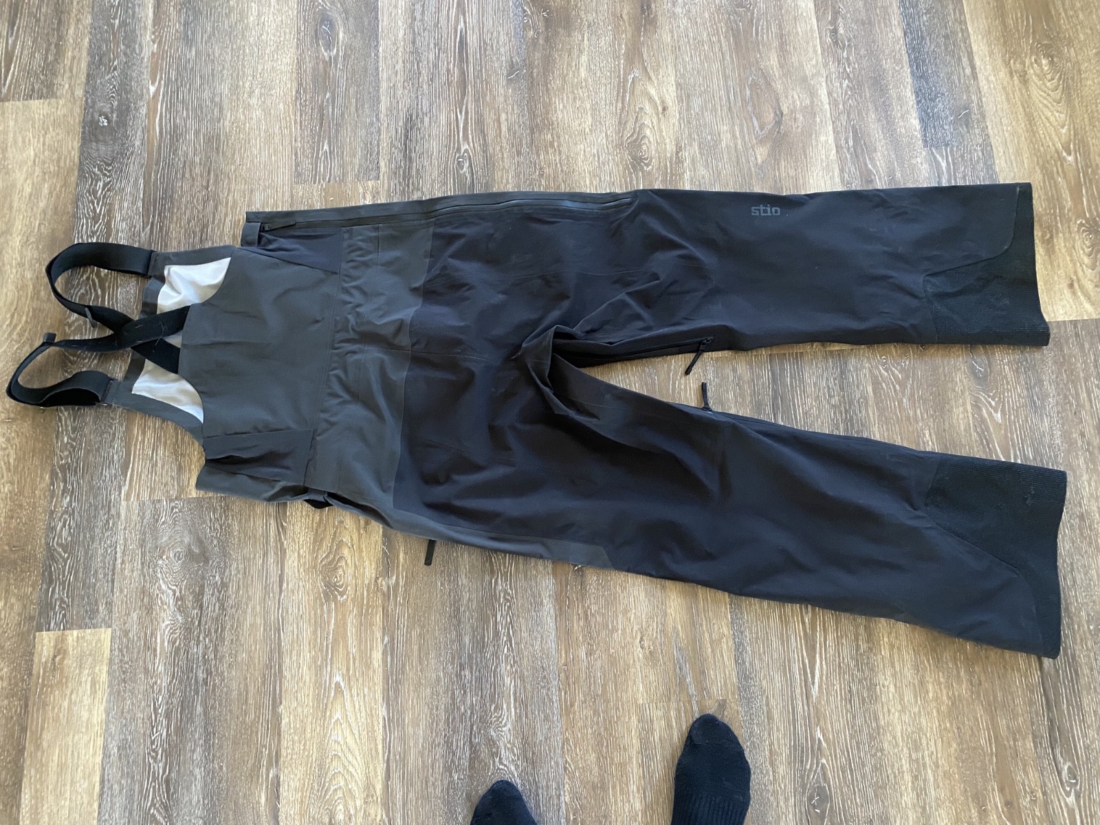 Stio Men's 100% Recycled PeakProof Figment Bib Ski Pants Black Med 33" to 35" Wa