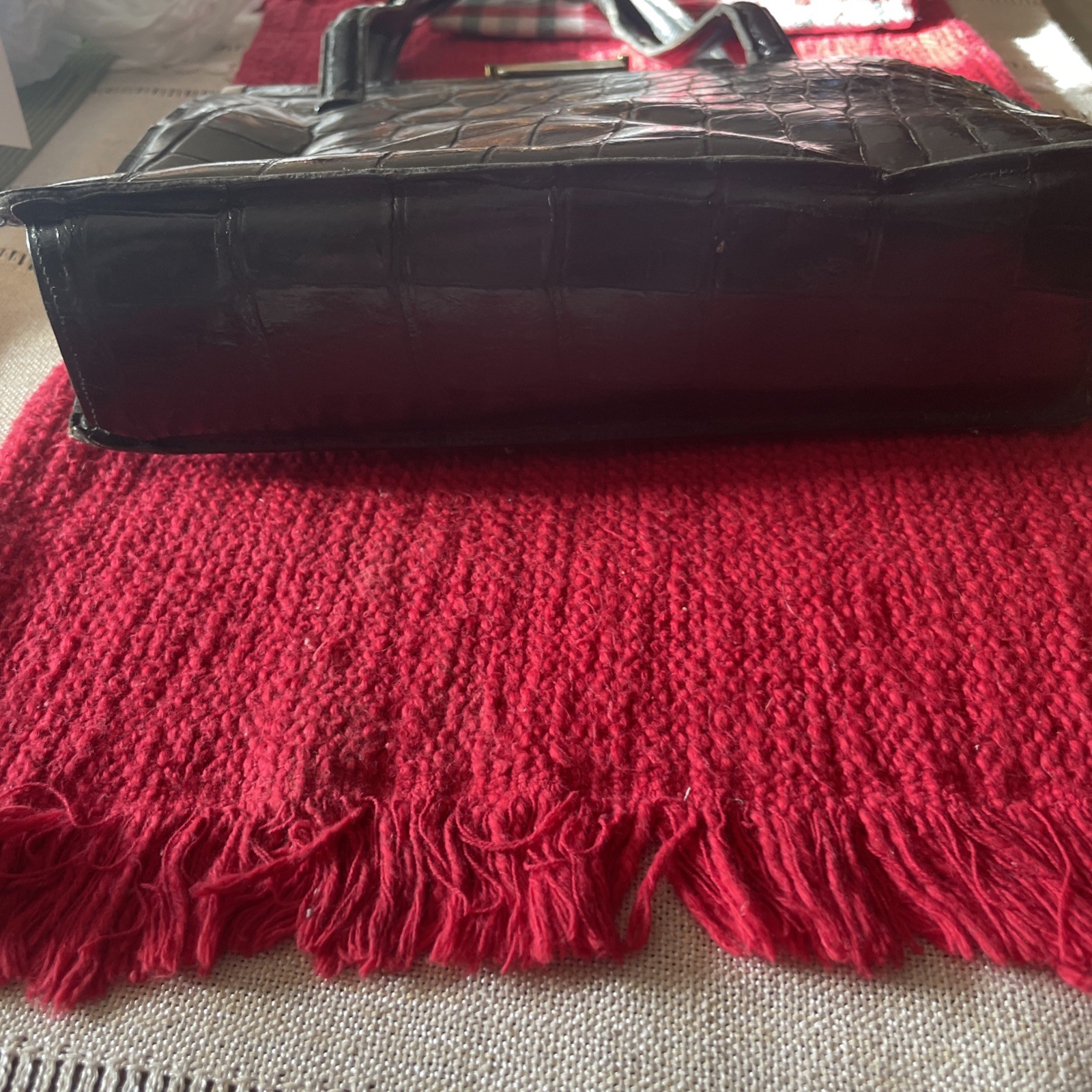 Authenticated Vintage Genuine Crocodile Skin Leather Neiman Marcus Handbag