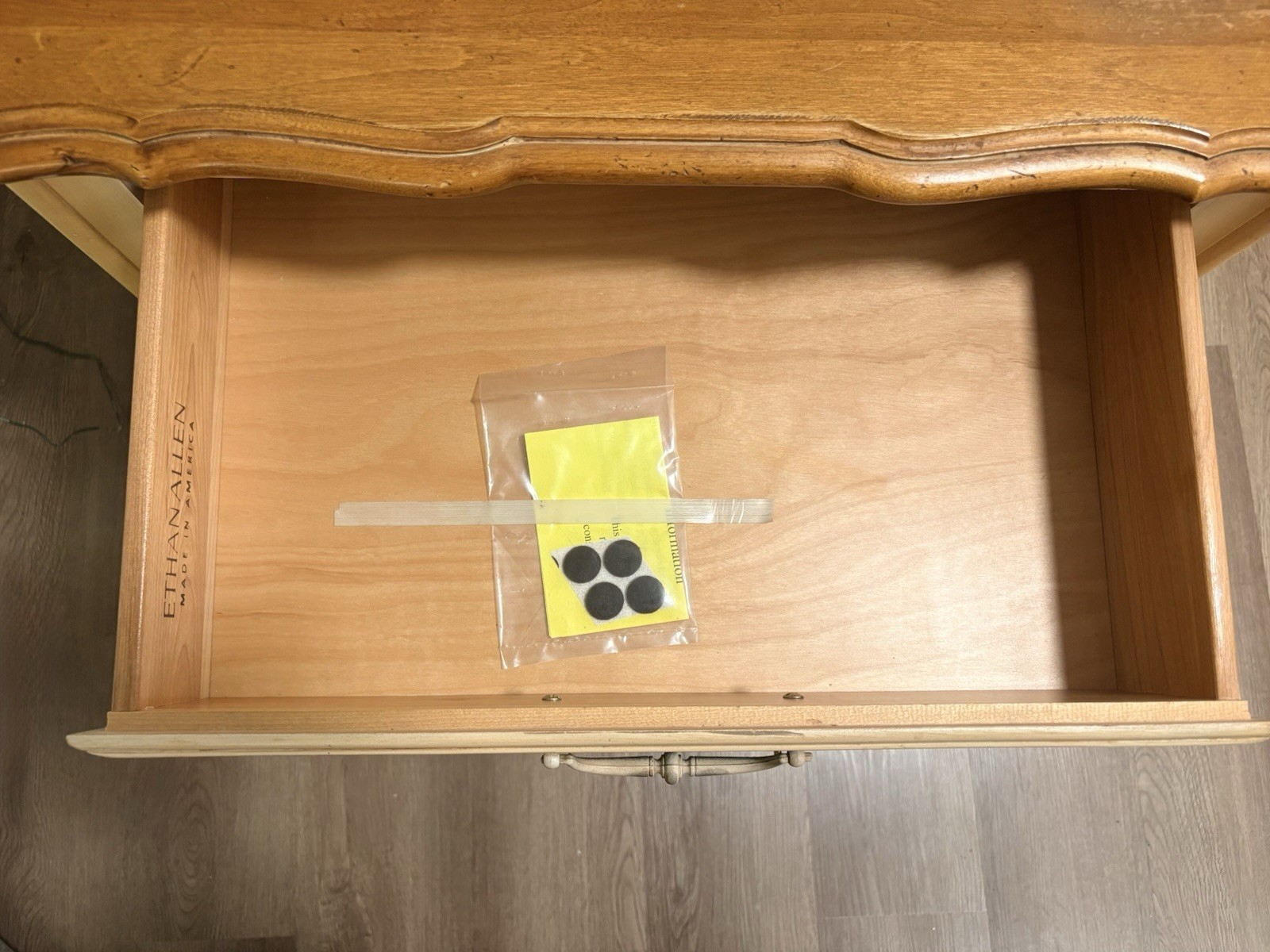 Ethan Allen Country French – Model 26‑5226, Finish 646 – Vintage Nightstand