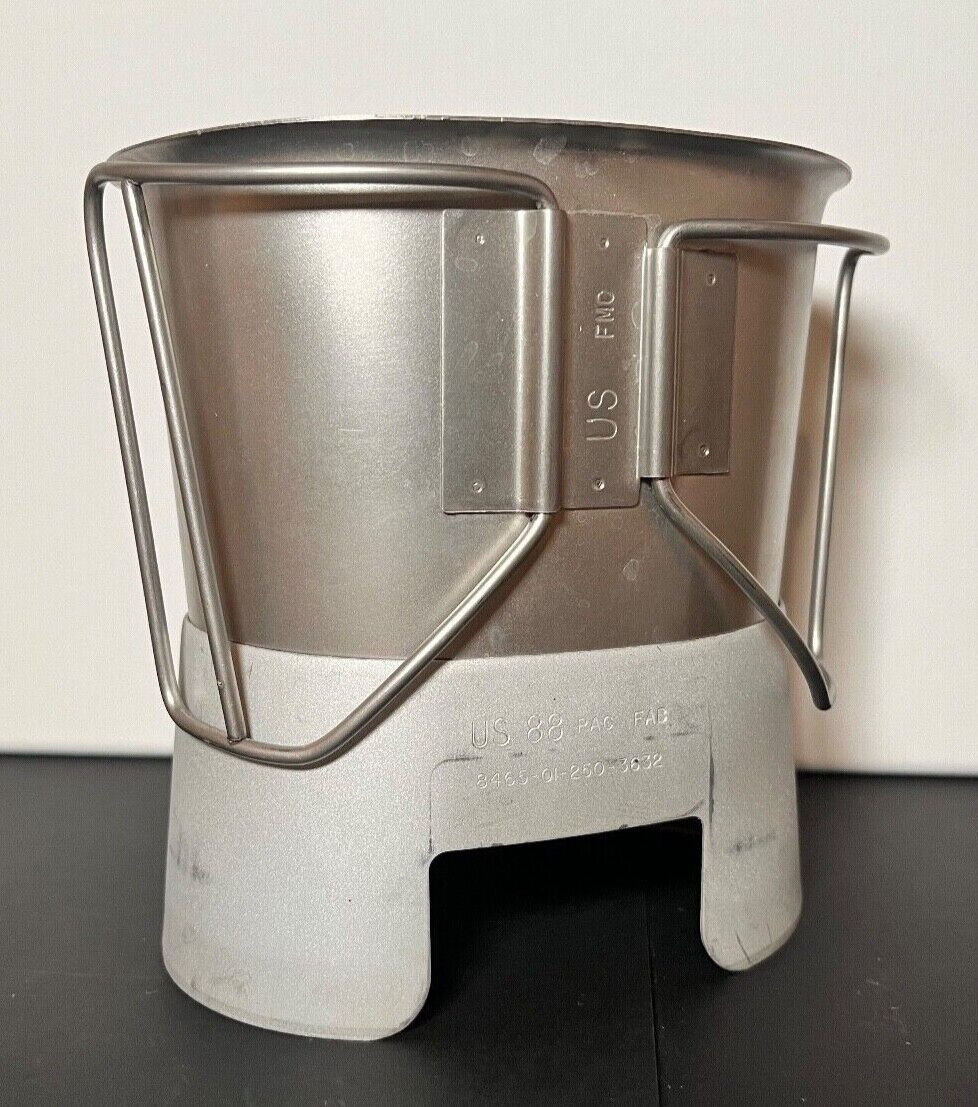 GENUINE US Military  CANTEEN CUP STAINLESS and STOVE / STAND COMBO EXCELLENT
