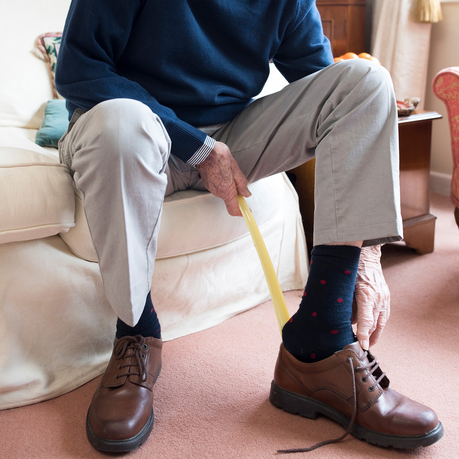 6in Shoe Horn, 2Pcs Metal Curved Handle Thickened Shoe Helper, Silver Tone