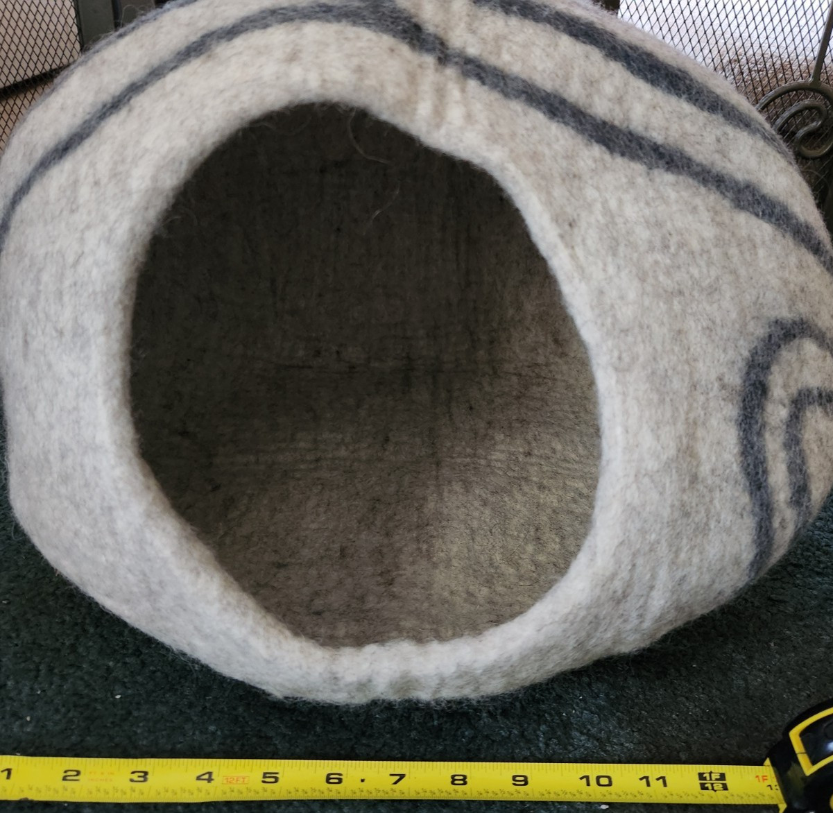 Cat Cave Premium Felt Cat Bed for Indoor Cats, Handmade 100% Merino Wool, Medium
