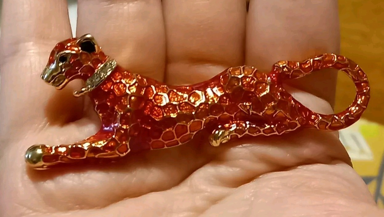 Leopard Cheetah BROOCH ART DECO STYLE Enamel LOVELY Glam Stunning VINTAGE STYLE