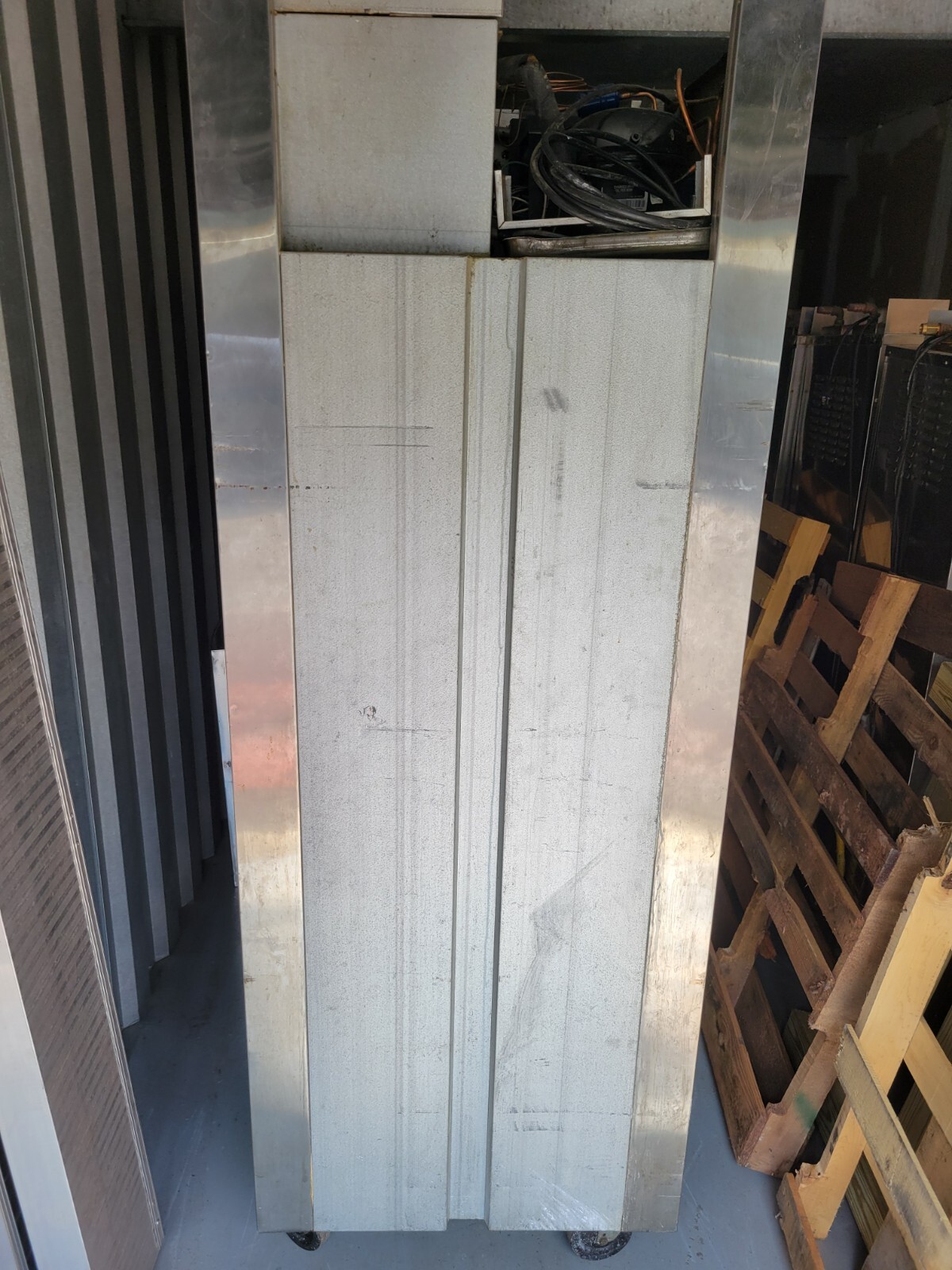 TRAULSEN MHT132WREFHS SINGLE DOOR REFRIGERATOR FREE SHIPPING 30 DAY WARRANTY