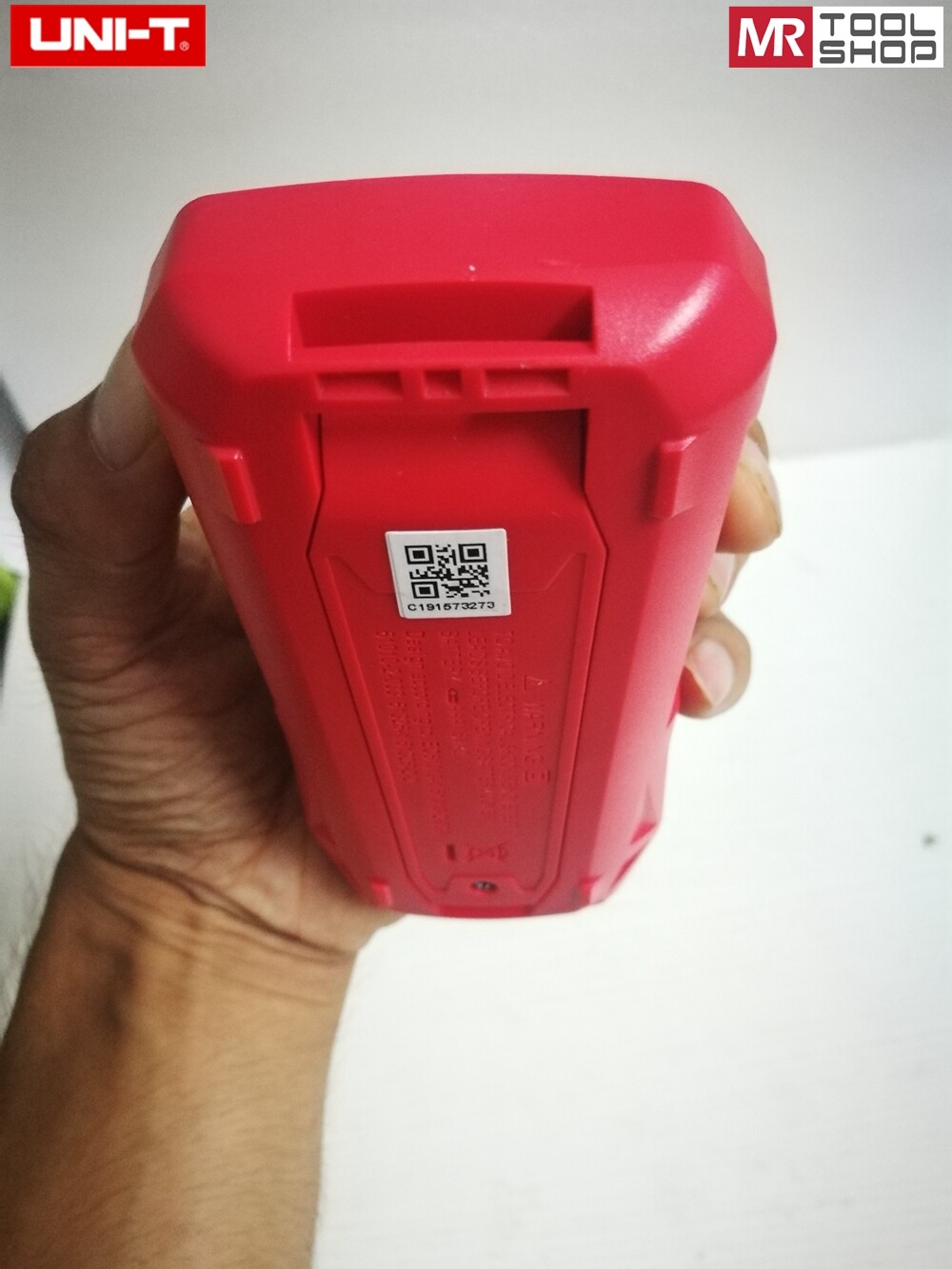 UNI-T Mini Digital multimeter AC DC Voltmeter Ohmmeter Temperature NCV Test EBTN
