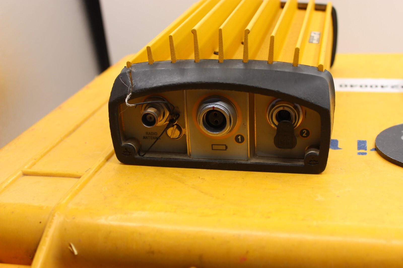 Trimble Trimmark 3 450 - 470MHz UHF Base Radio with Accessories WITH CASE