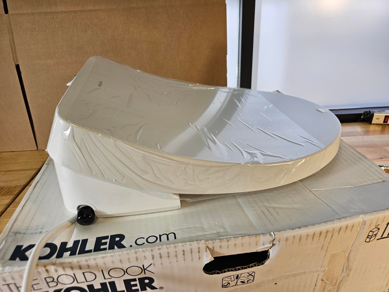 Enlongated Kohler C3-325 28119-0 Bidet Toilet Seat Heated w/ Remote