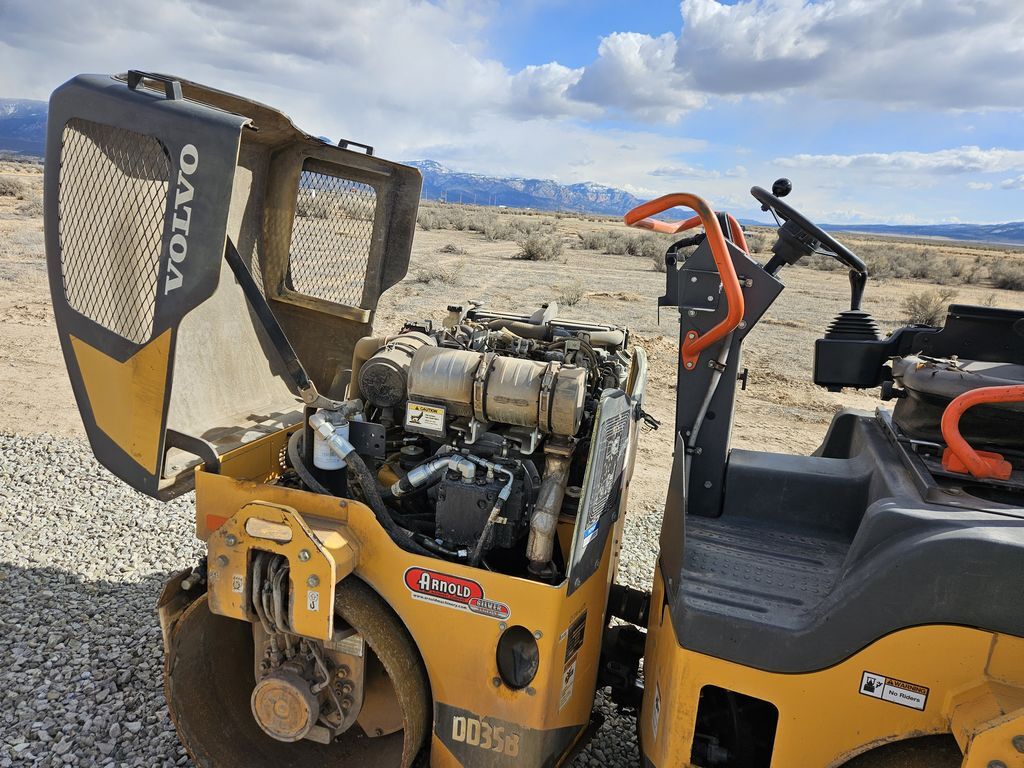 2020 VOLVO DD35B Tandem Smooth Drum Asphalt Roller Compactor # 4320