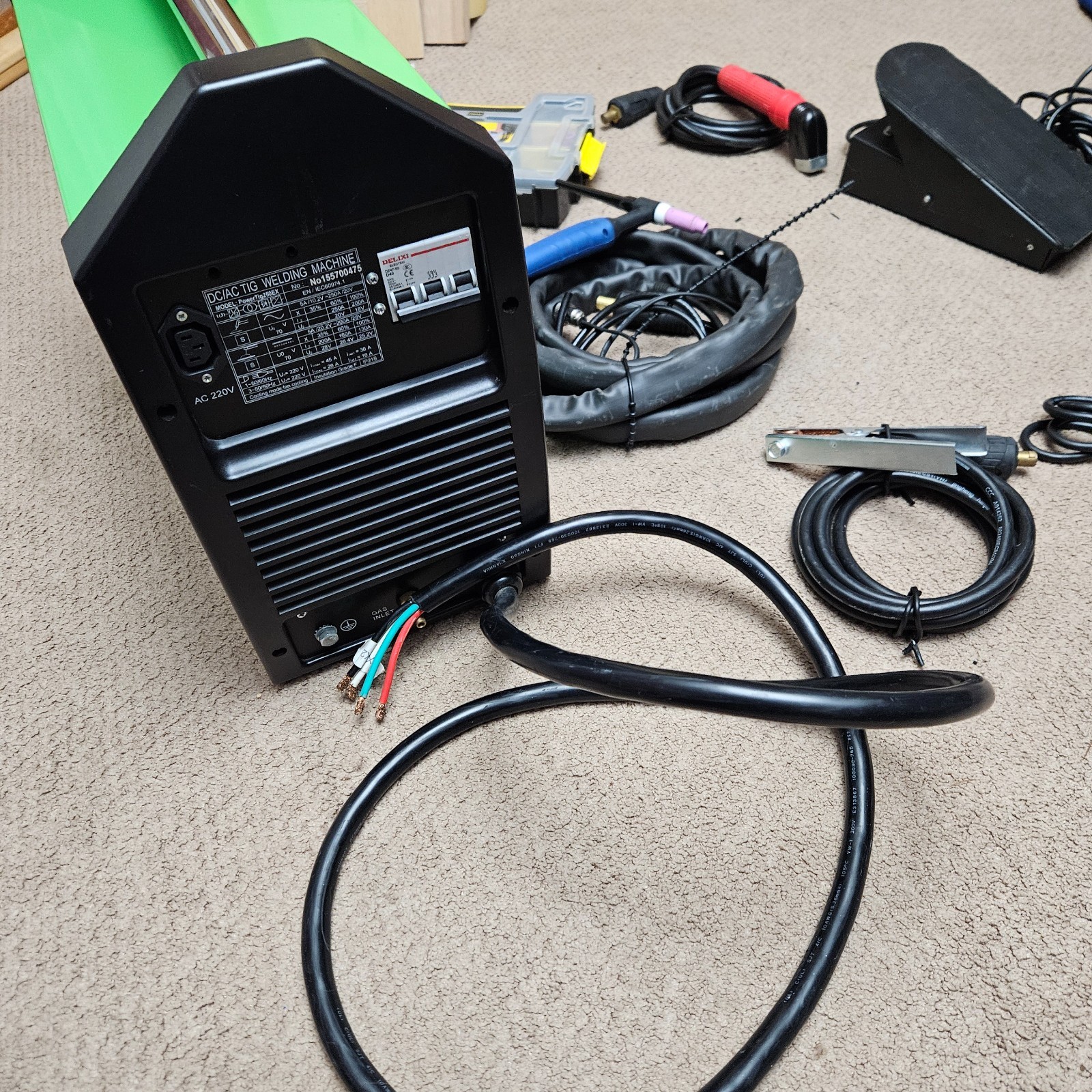 NEW/NEVER USED - Everlast PowerTIG 250EX 250AMP AC/DC TIG STICK PULSE WELDER alu