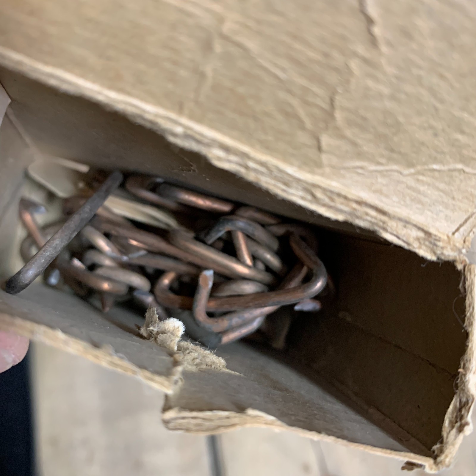 DECKER'S HOLD'EM ~ Hill Ringer 8” Hog Ring Pliers + Partial Box Of Seymour Rings