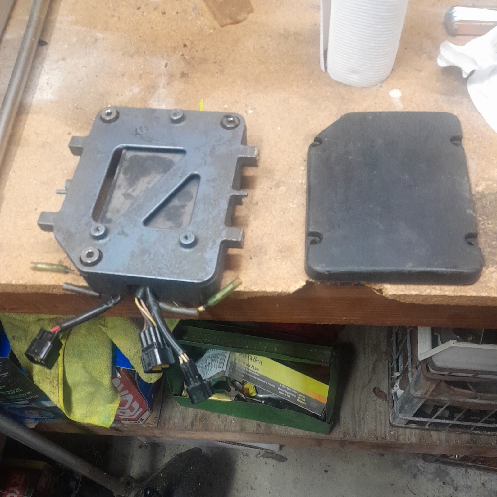 YAMAHA MARINE OUTBOARD 115 130 V4 HP MODELS CDI IGNITION BOX 6N7-85540-00-00