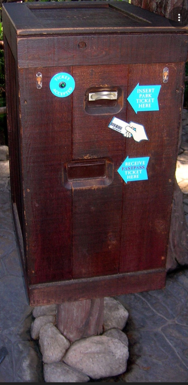 Rare Vintage Disneyland Park Used Splash Mountain Fast pass Sign + Signage