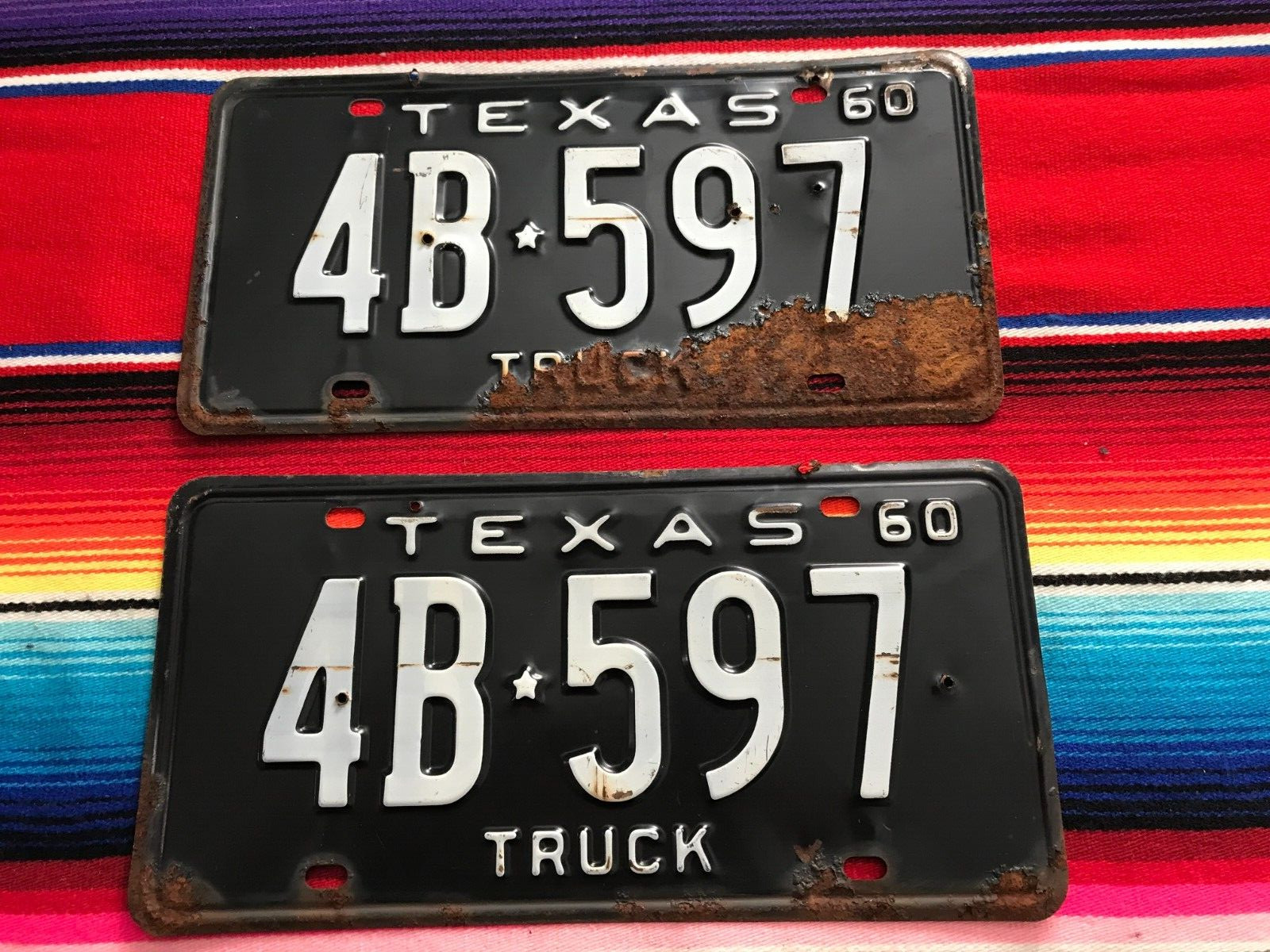 1960 TEXAS  TRUCK LICENSE PLATES   4B597