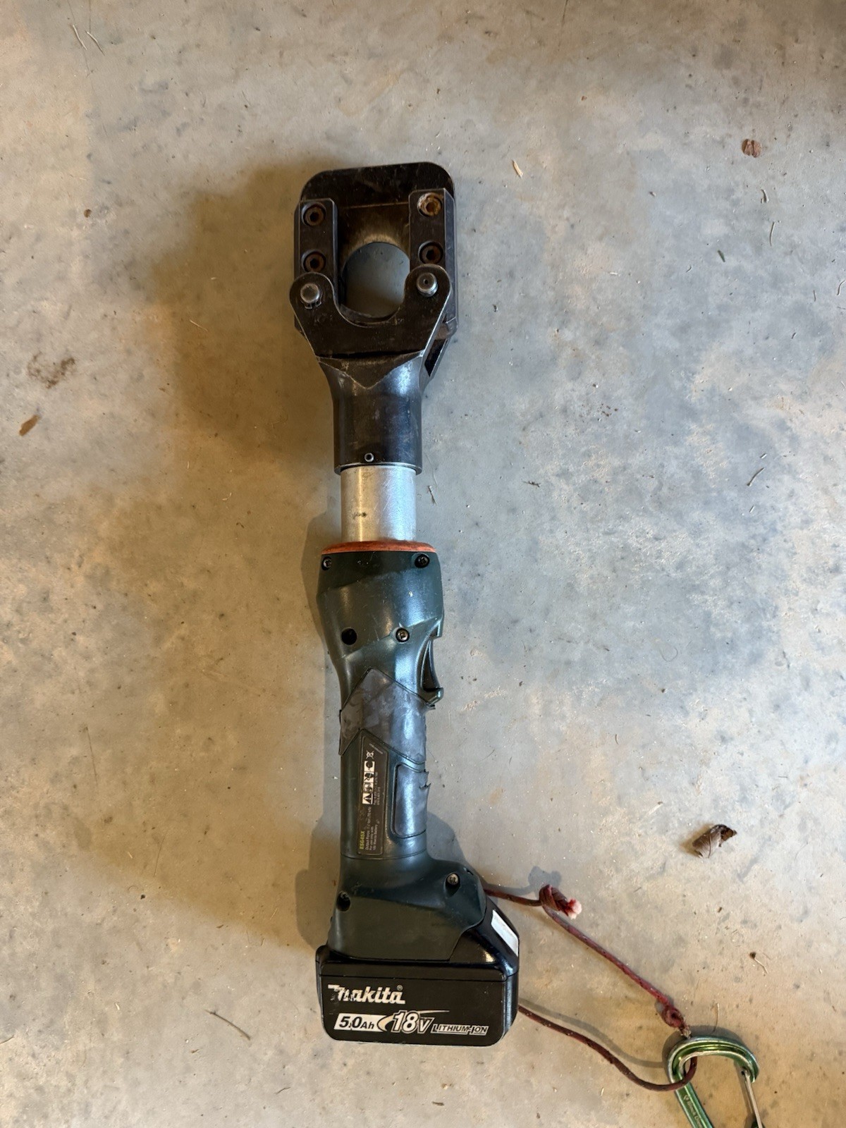 Greenlee Gator 18V Cordless cutting Tool