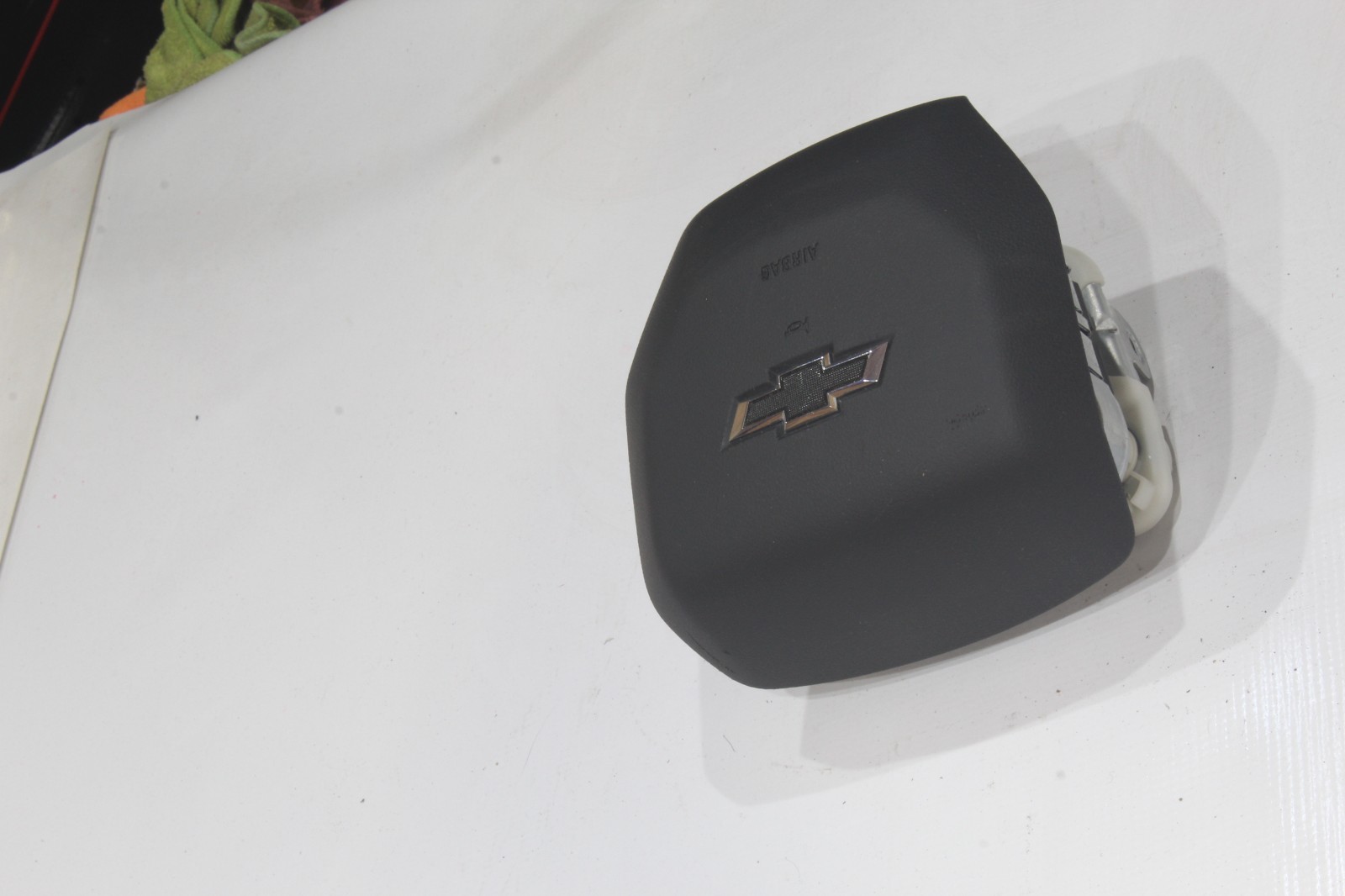 2019 2020 CHEVY SILVERADO 1500 DRIVER WHEEL AIRBAG OEM AIR BAG