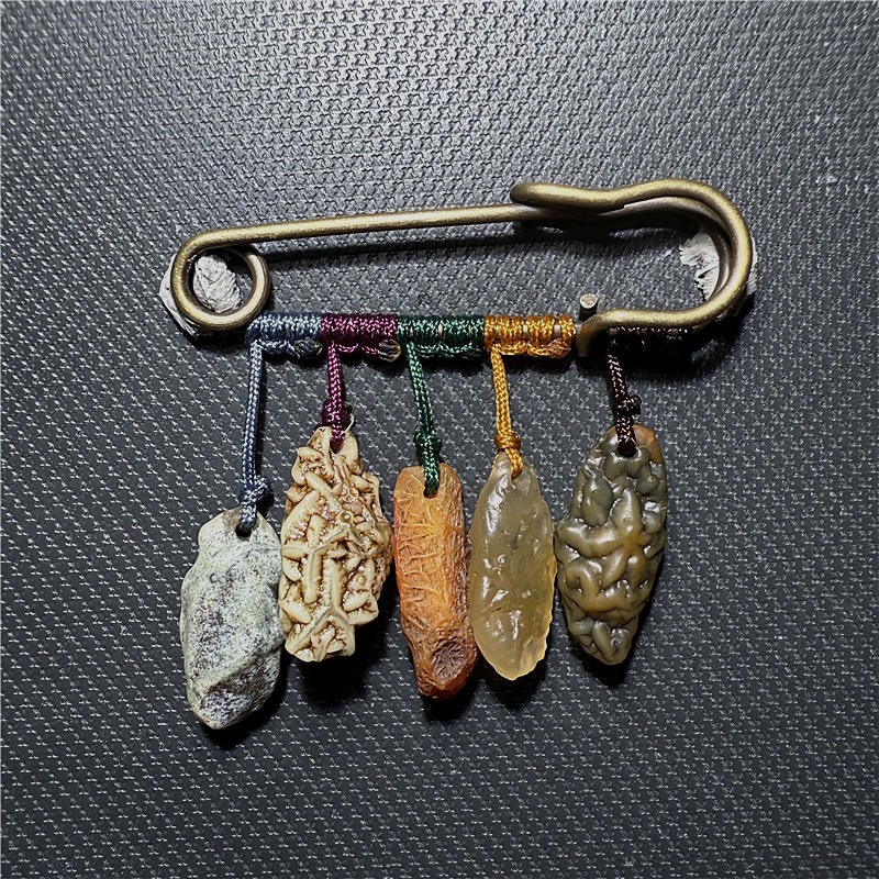 Vintage Brooch Pendant ~ China Inner Mongolia Gobi Agate Stone Badges Corsage