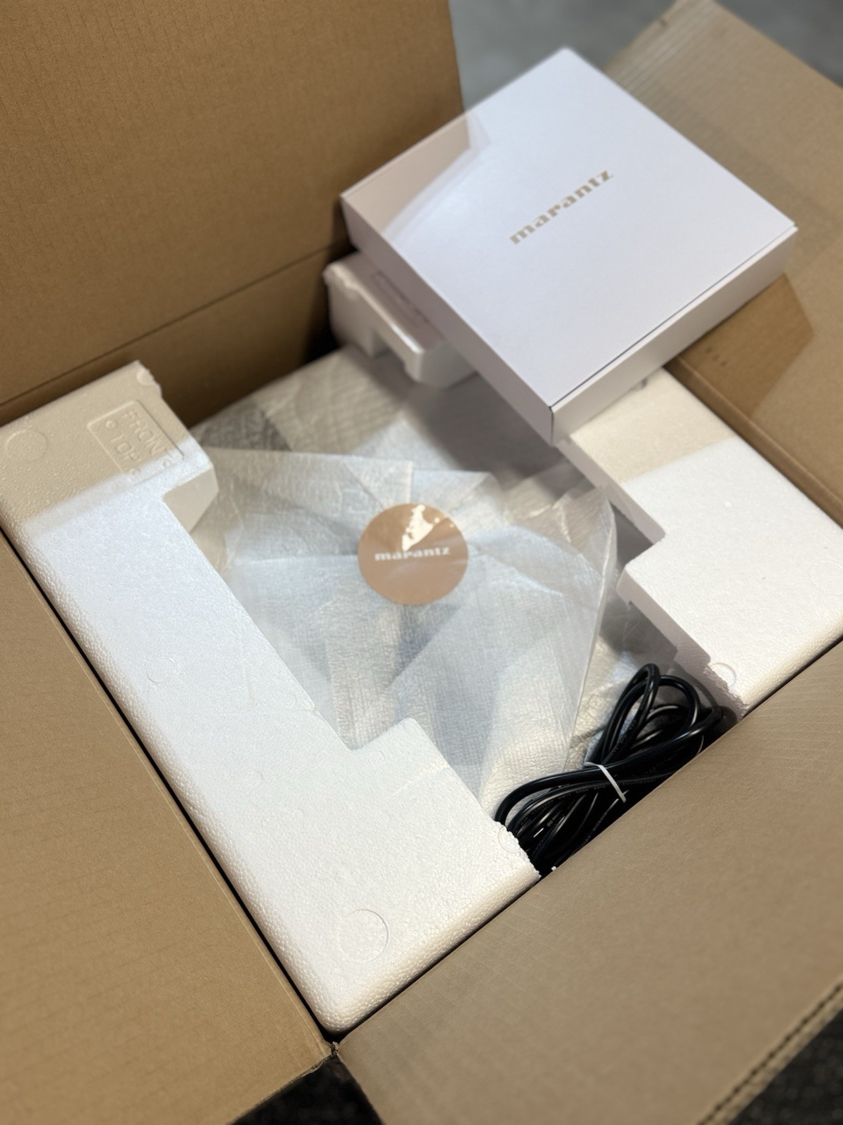 Marantz Model 50 Stereo Integrated Amplifier - Black - Excellent Condition!!