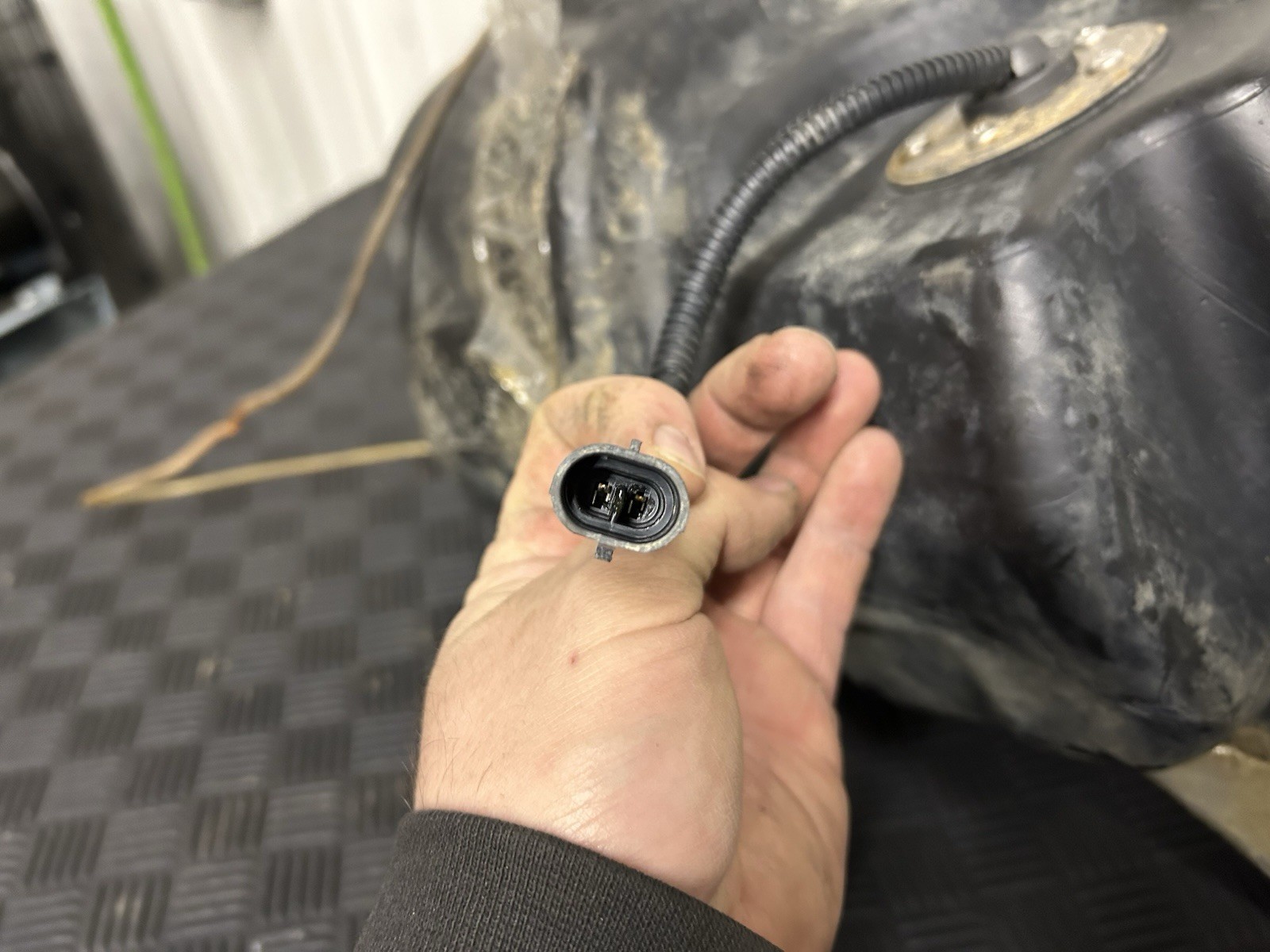 2005 Polaris Sportsman 500 HO used Gas Tank 2520403