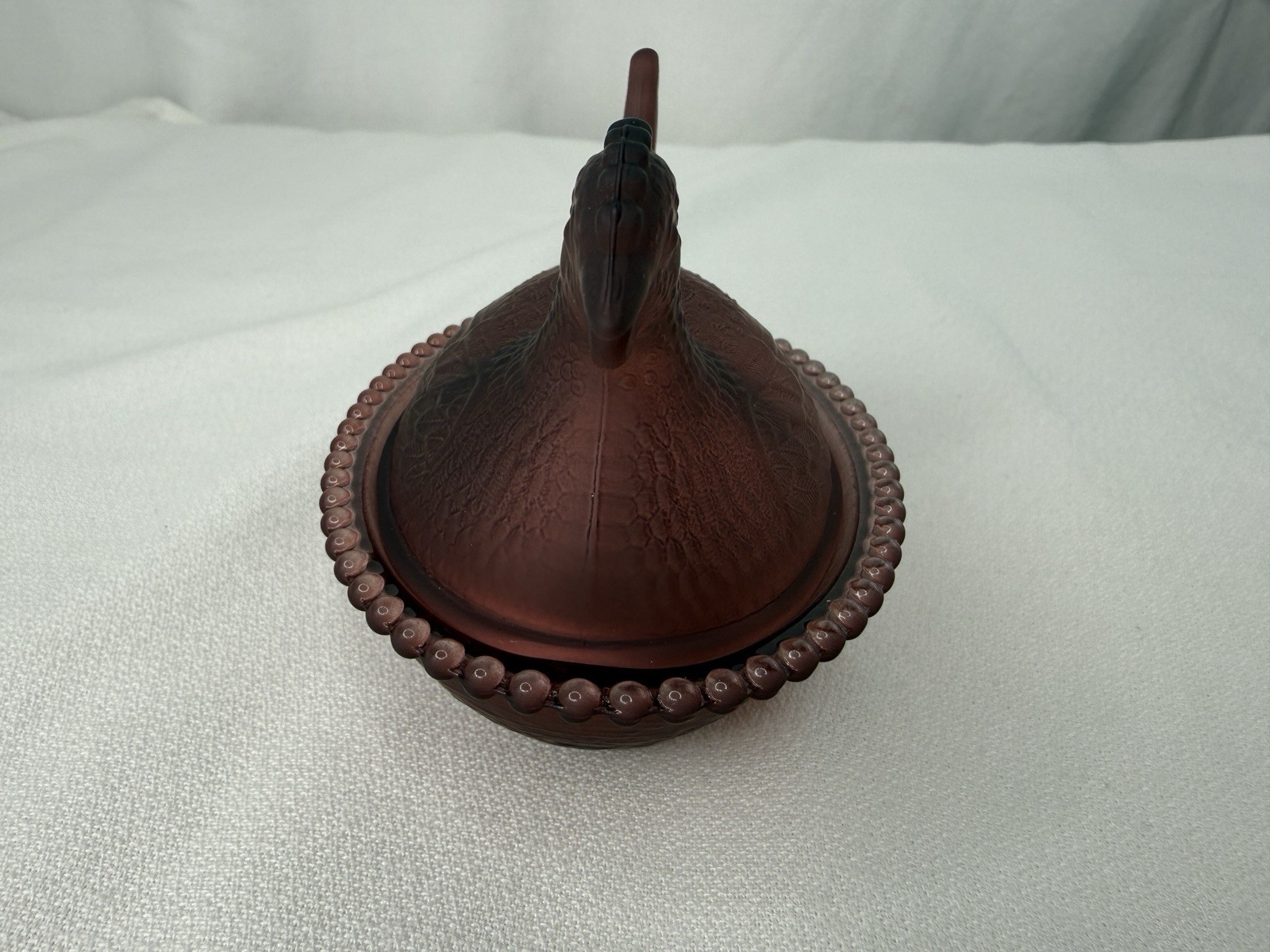 New Production Indiana Style Hen On Nest Glass Chicken Dish Satin Coffee