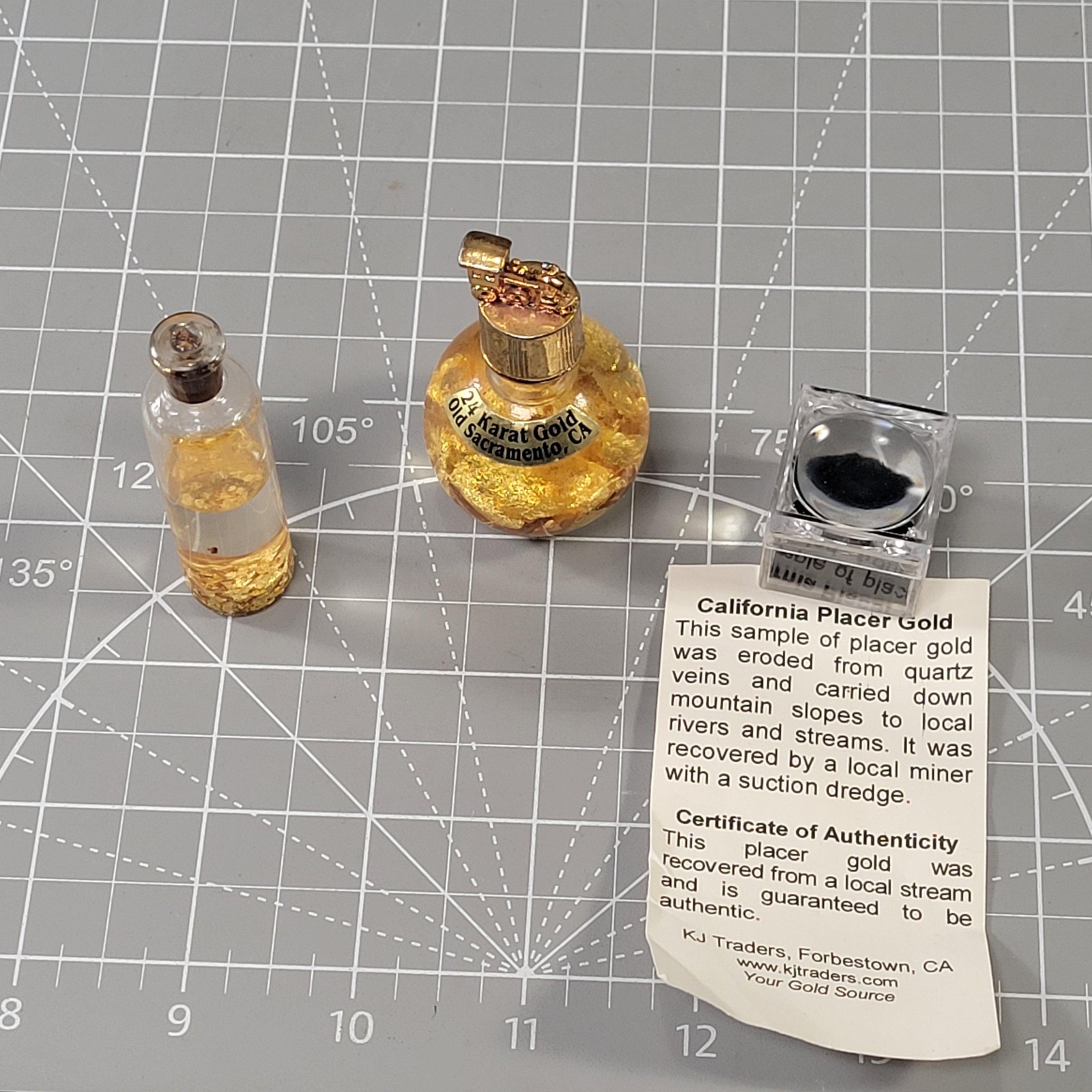 Gold Flake Nuggets California Placer Vials Old Sacramento CA Souvenir Lot 3