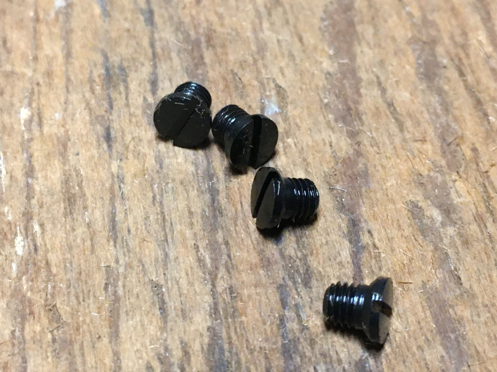 Set of 4 Remington 700, 740, 742, 760 Front Rear Sight mounting Screws 6-48 6 48