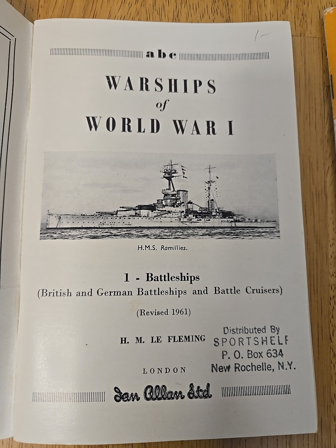 Vintage Warships Of World War 1 ABC Books x2, Battleships / Cruisers, Le Fleming